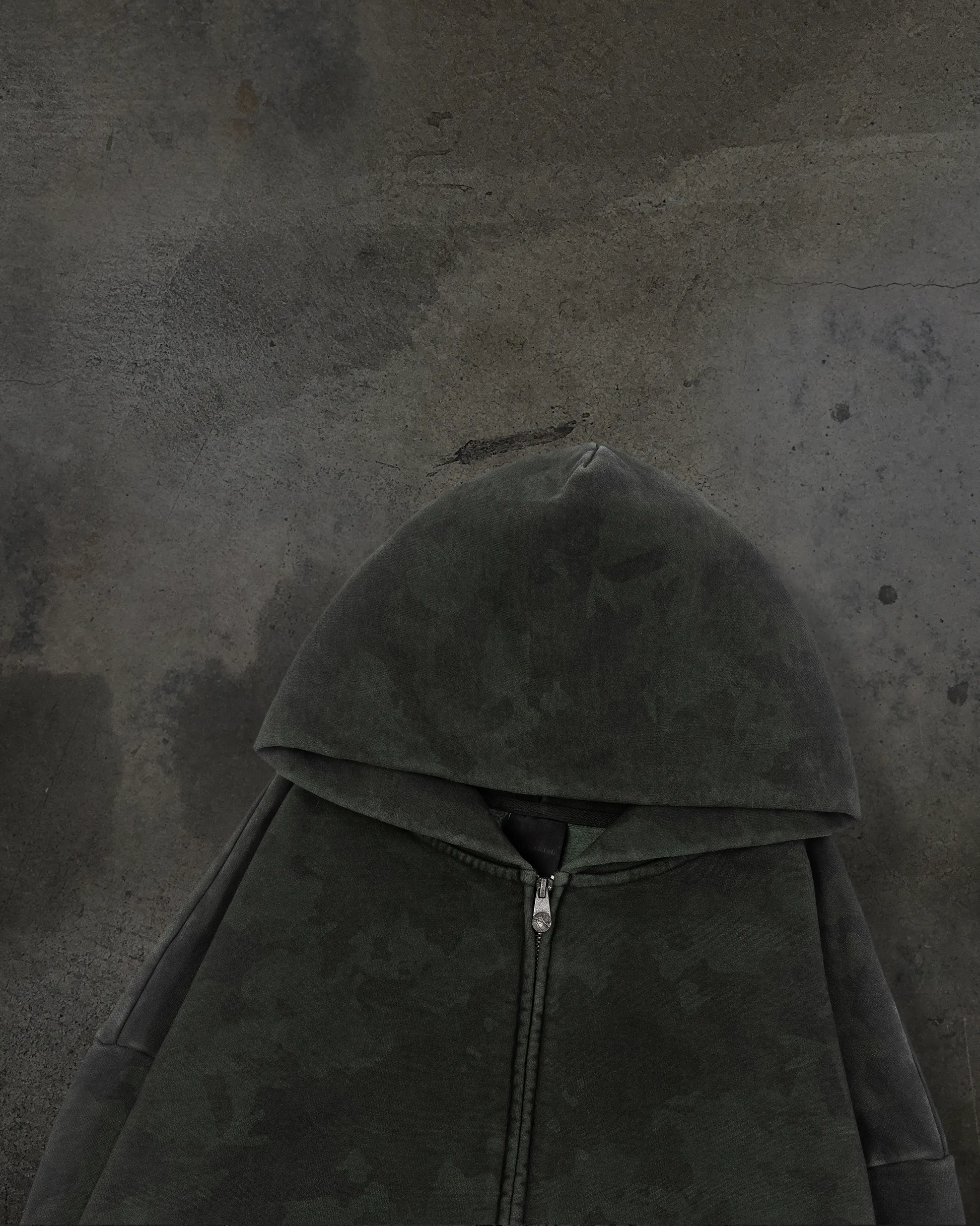 BLANK ZIPUP (CAMO) sold by Ditch product image thumbnail 3