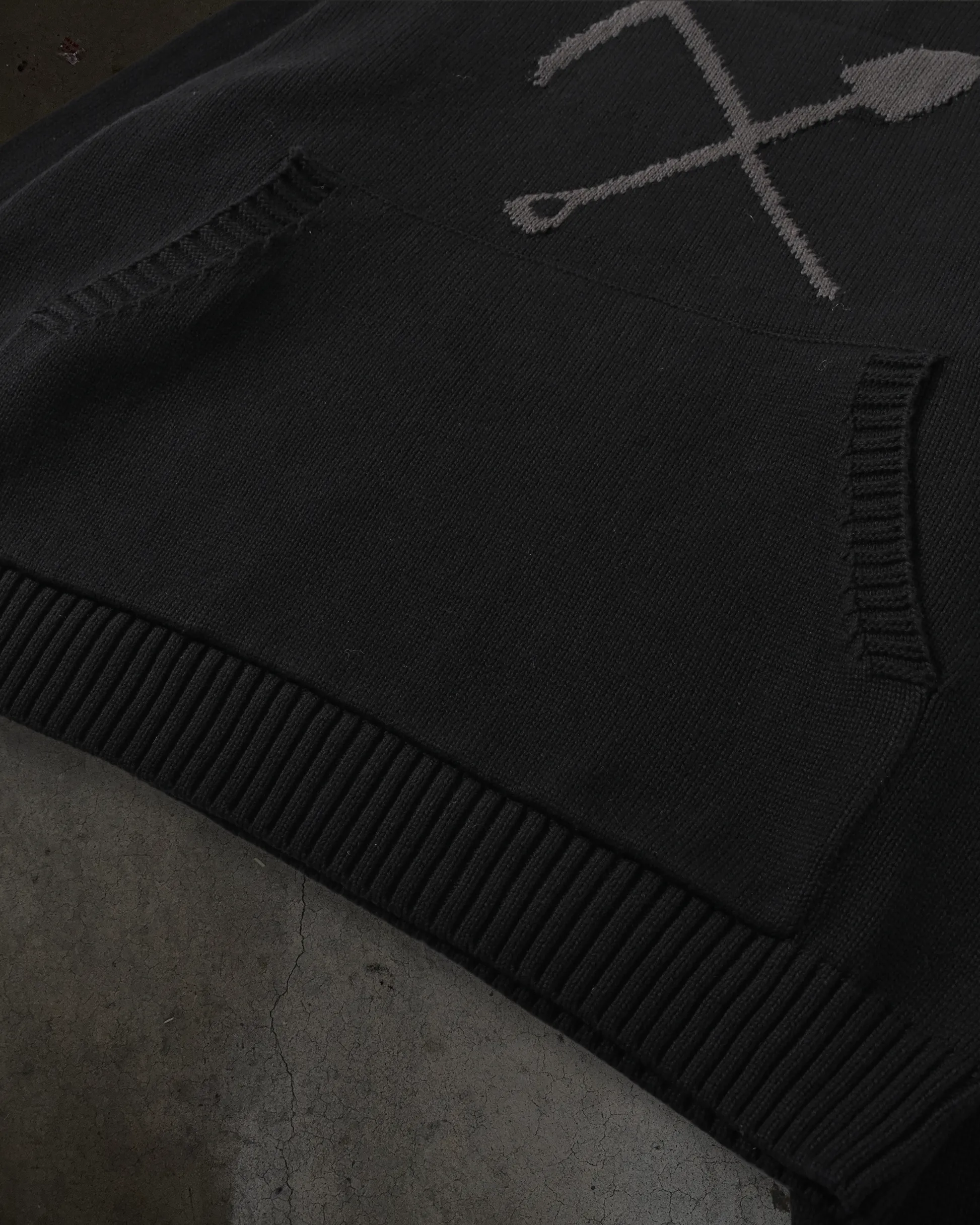 GRAVE DIGGING KNIT HOODIE (NOIR) sold by Ditch product image thumbnail 5