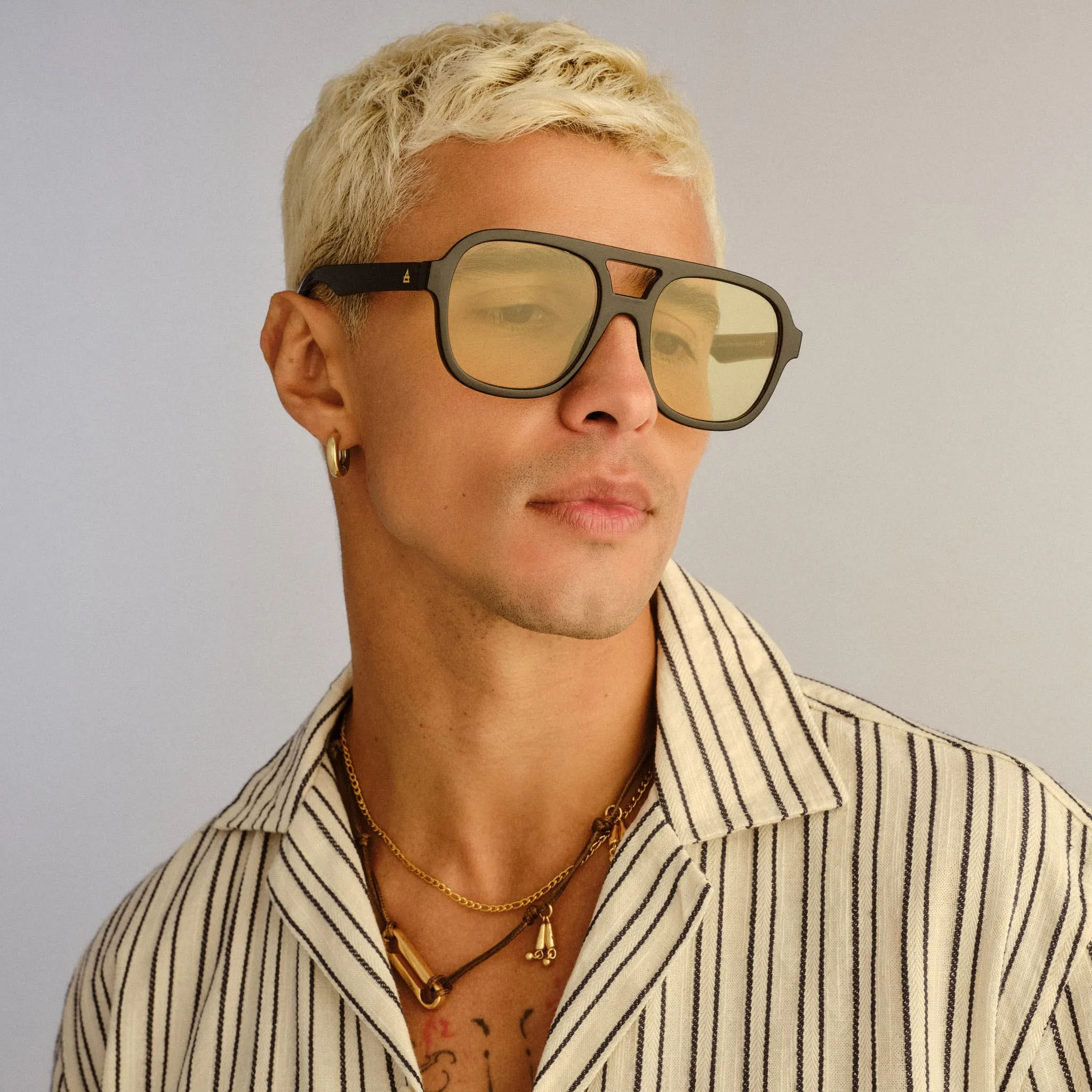 Whirlpool - Black Citrine Tint sold by Aire product image thumbnail 5