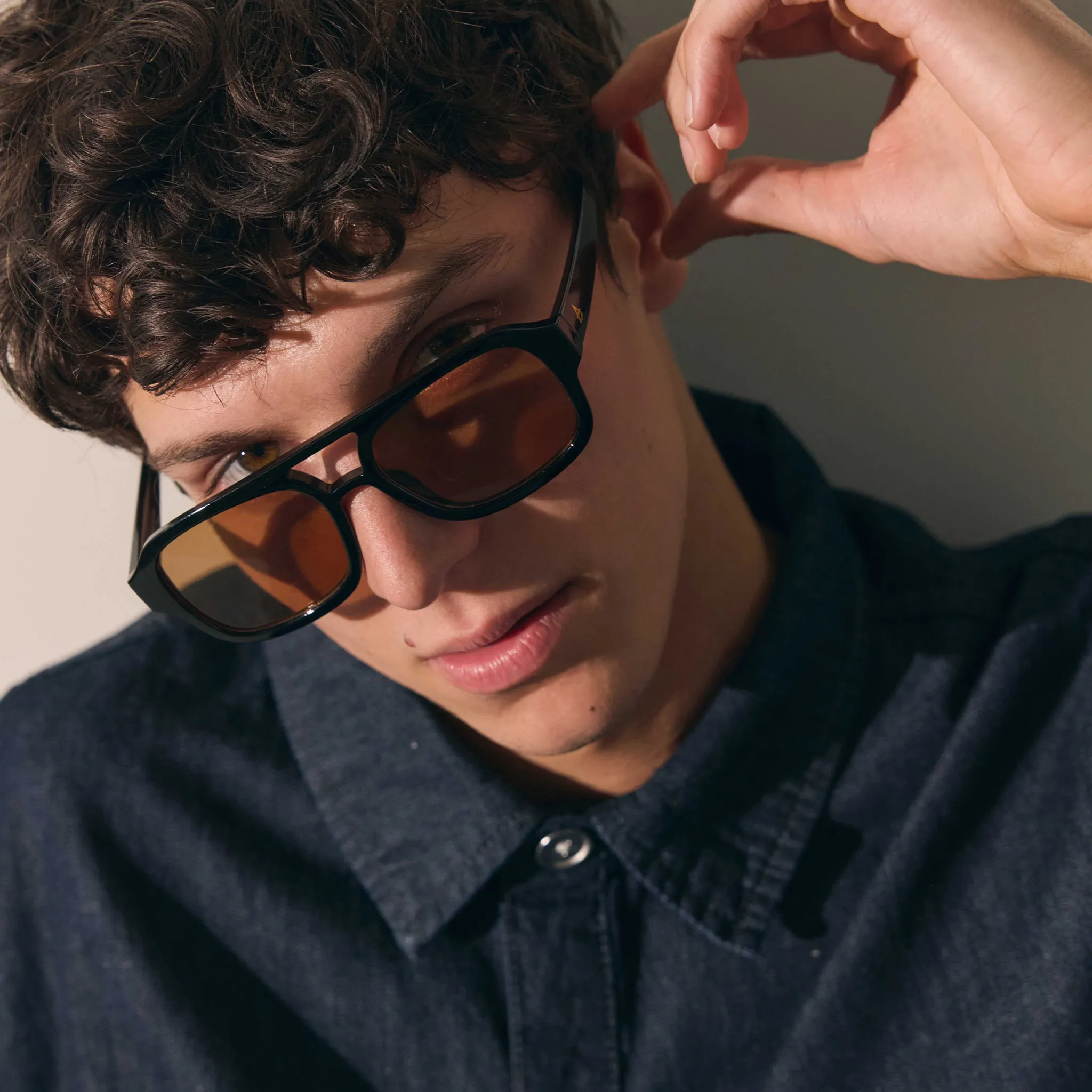 Aquarius - Black sold by Aire product image thumbnail 2