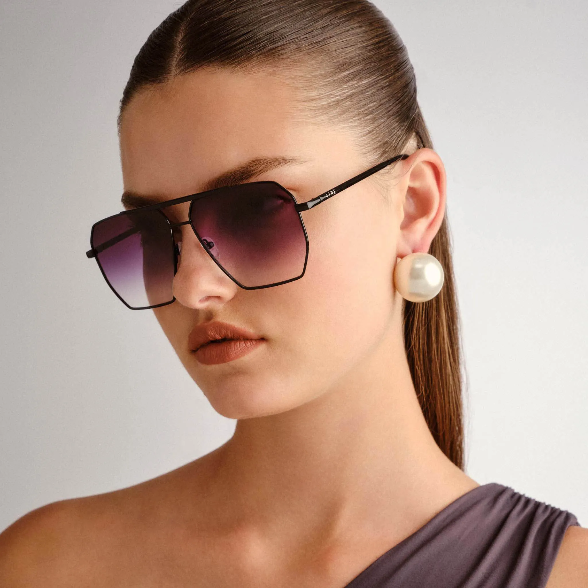 Asteroid - Black sold by Aire product image thumbnail 5