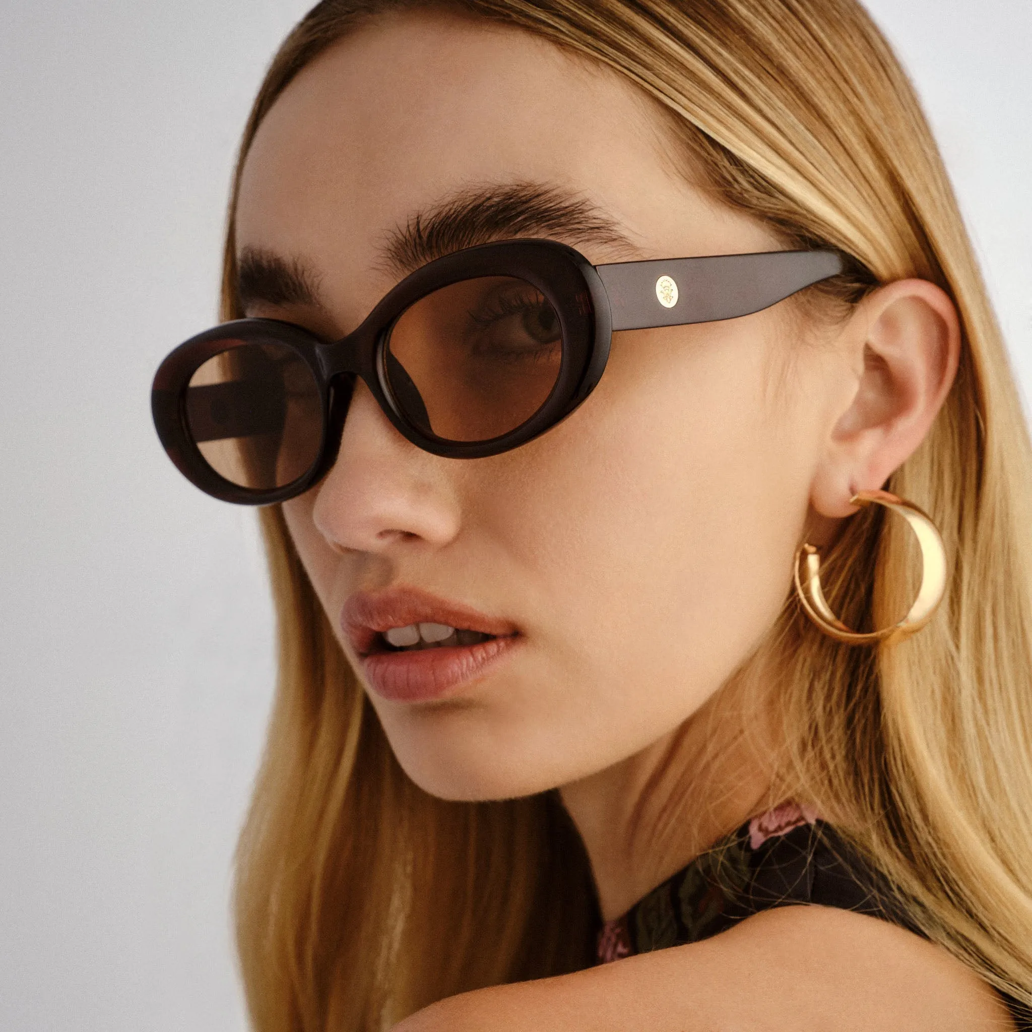 Epsilon - Chocolate sold by Aire product image thumbnail 5