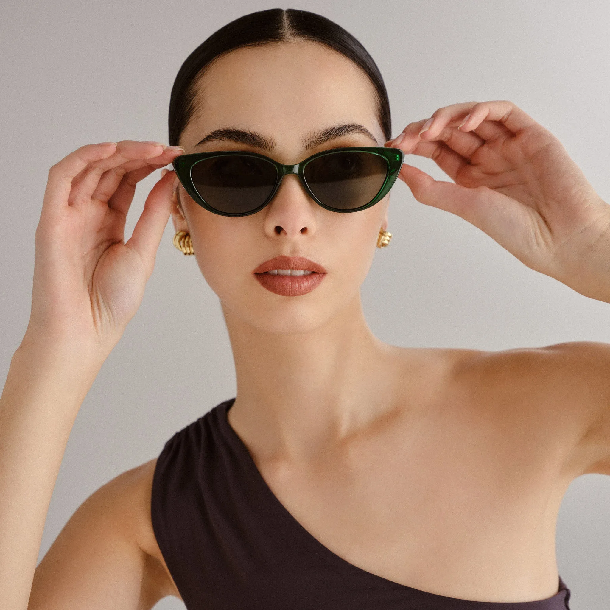 Amalthea - Emerald sold by Aire product image thumbnail 2