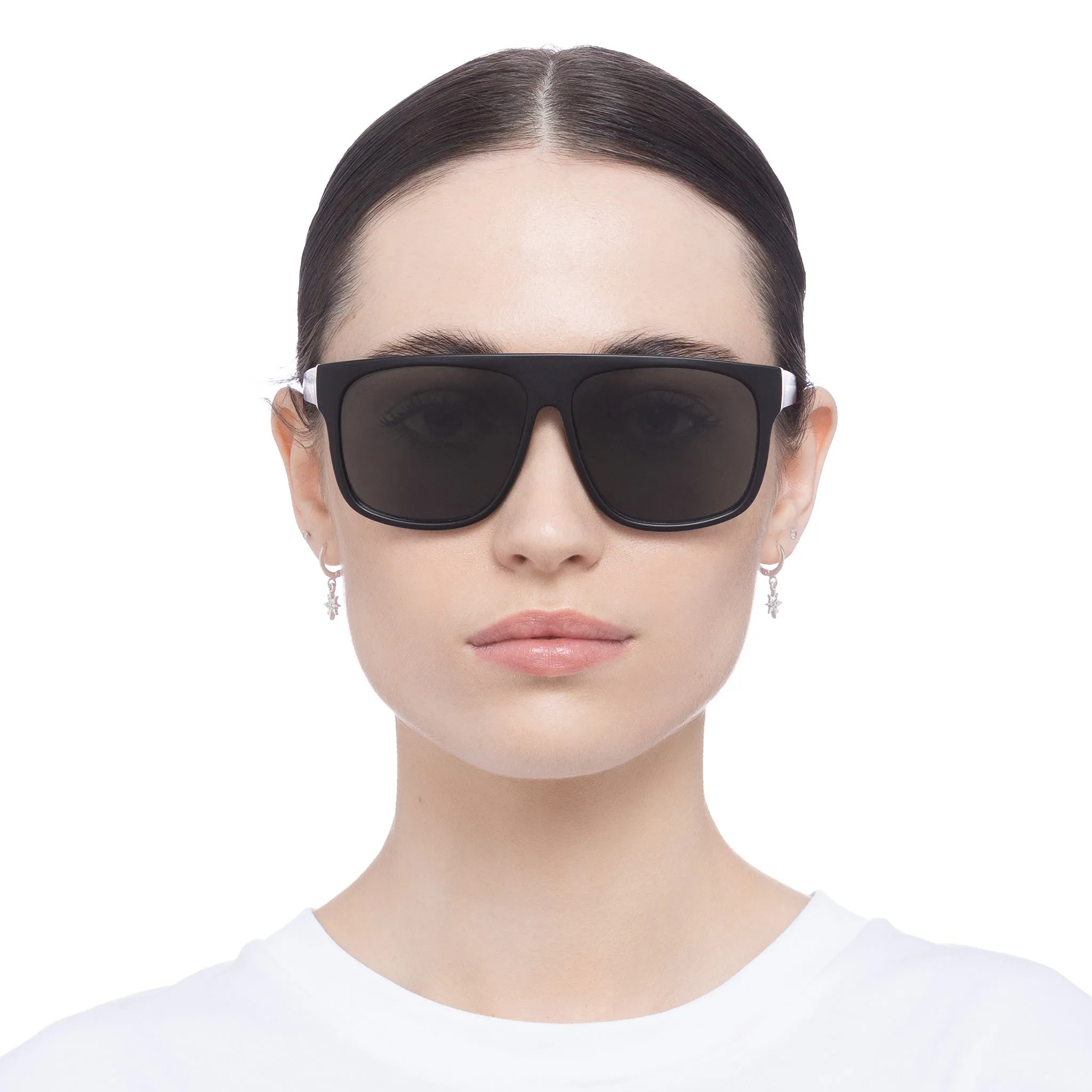 Eris - Black sold by Aire product image thumbnail 2