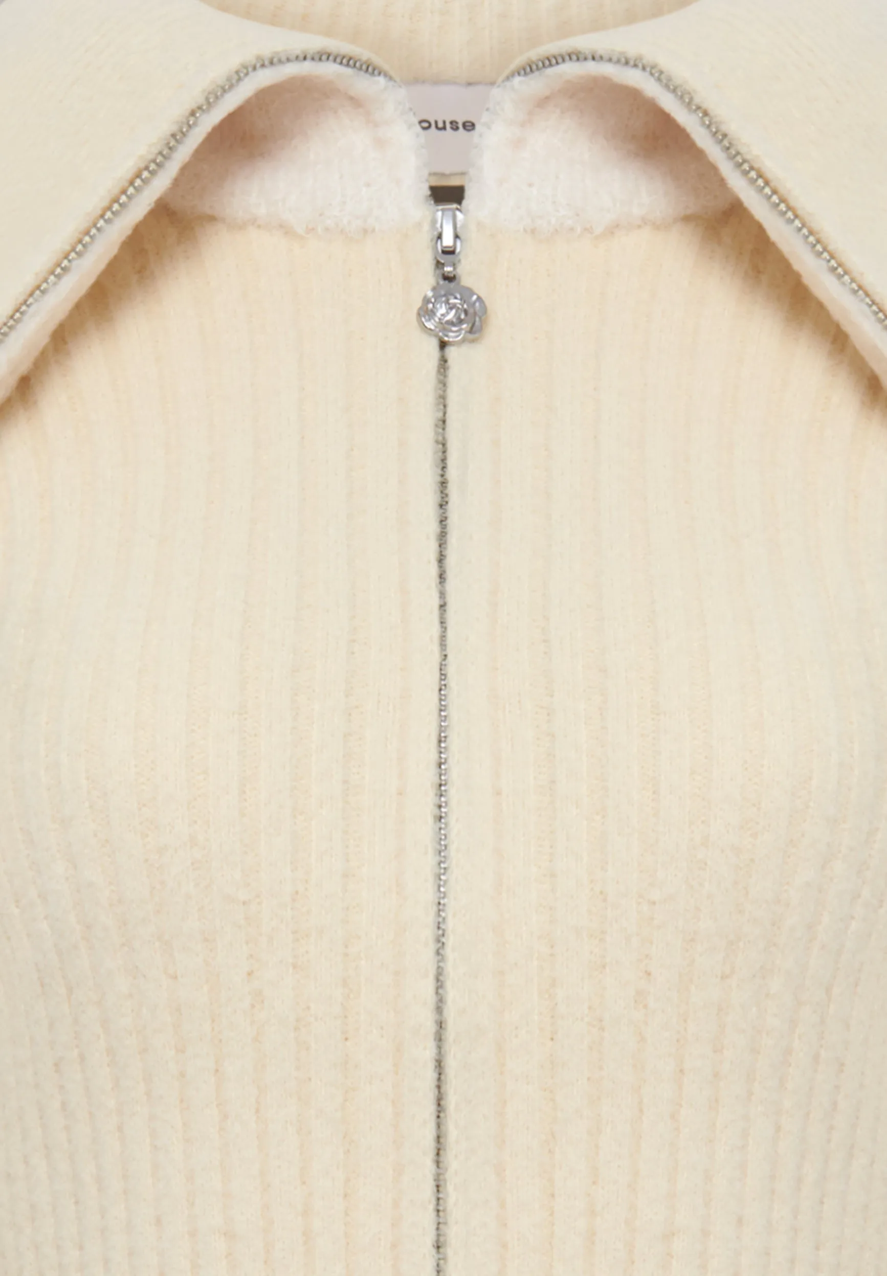 DOUBLE COLLAR PEGGY sold by House of Sunny product image thumbnail 3