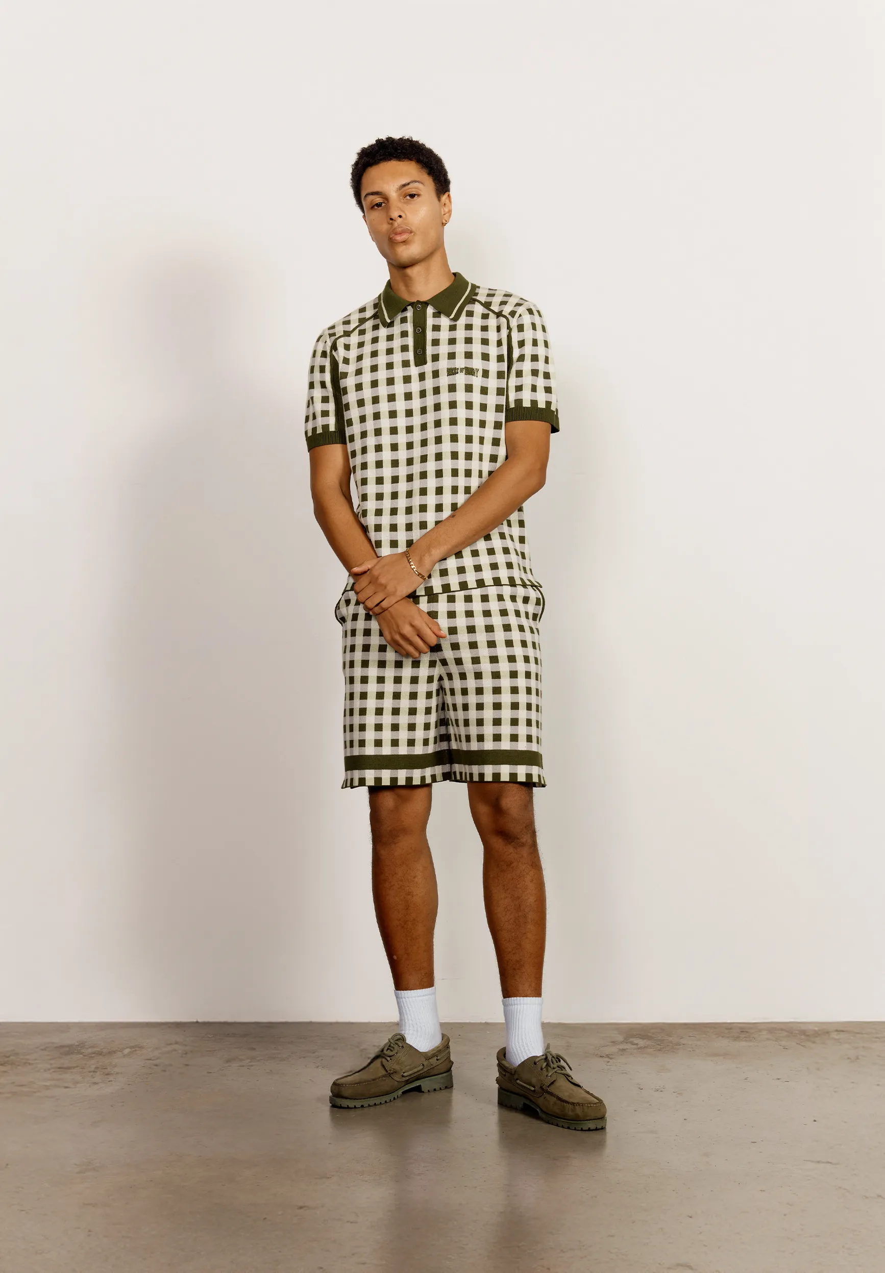 PUTTING SHORT sold by House of Sunny