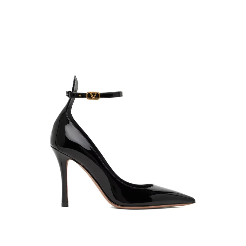 Valentino Garavani Patent Leather Pumps sold by Siebentaschen