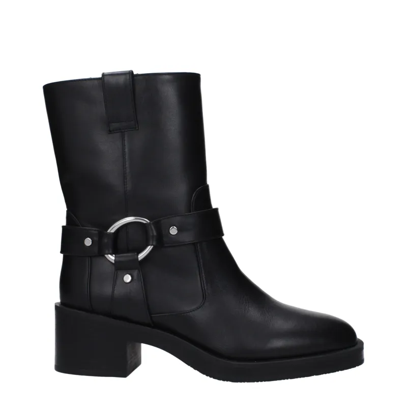 Stuart Weitzman Black Leather Ankle Boots sold by Siebentaschen