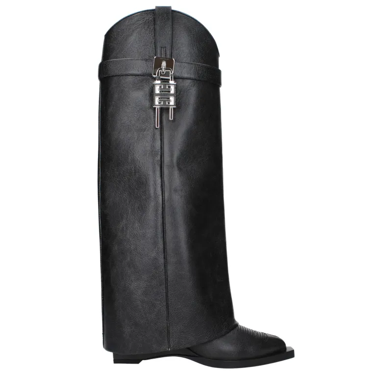 Givenchy Black Leather Boots sold by Siebentaschen