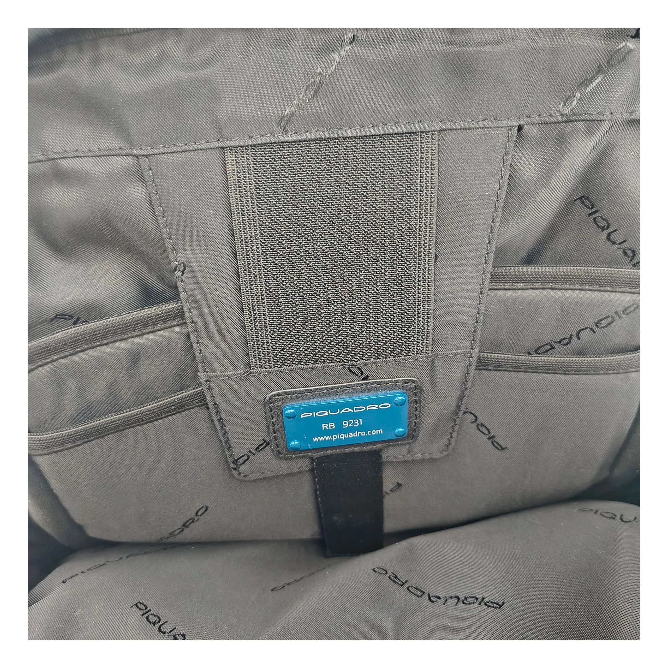 Piquadro Black Leather Backpack sold by Siebentaschen product image thumbnail 4