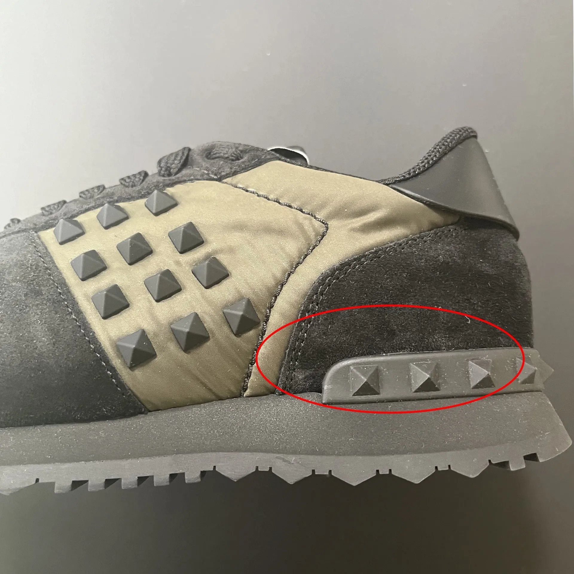 Valentino Garavani Rockrunner Sneakers sold by Siebentaschen product image thumbnail 3