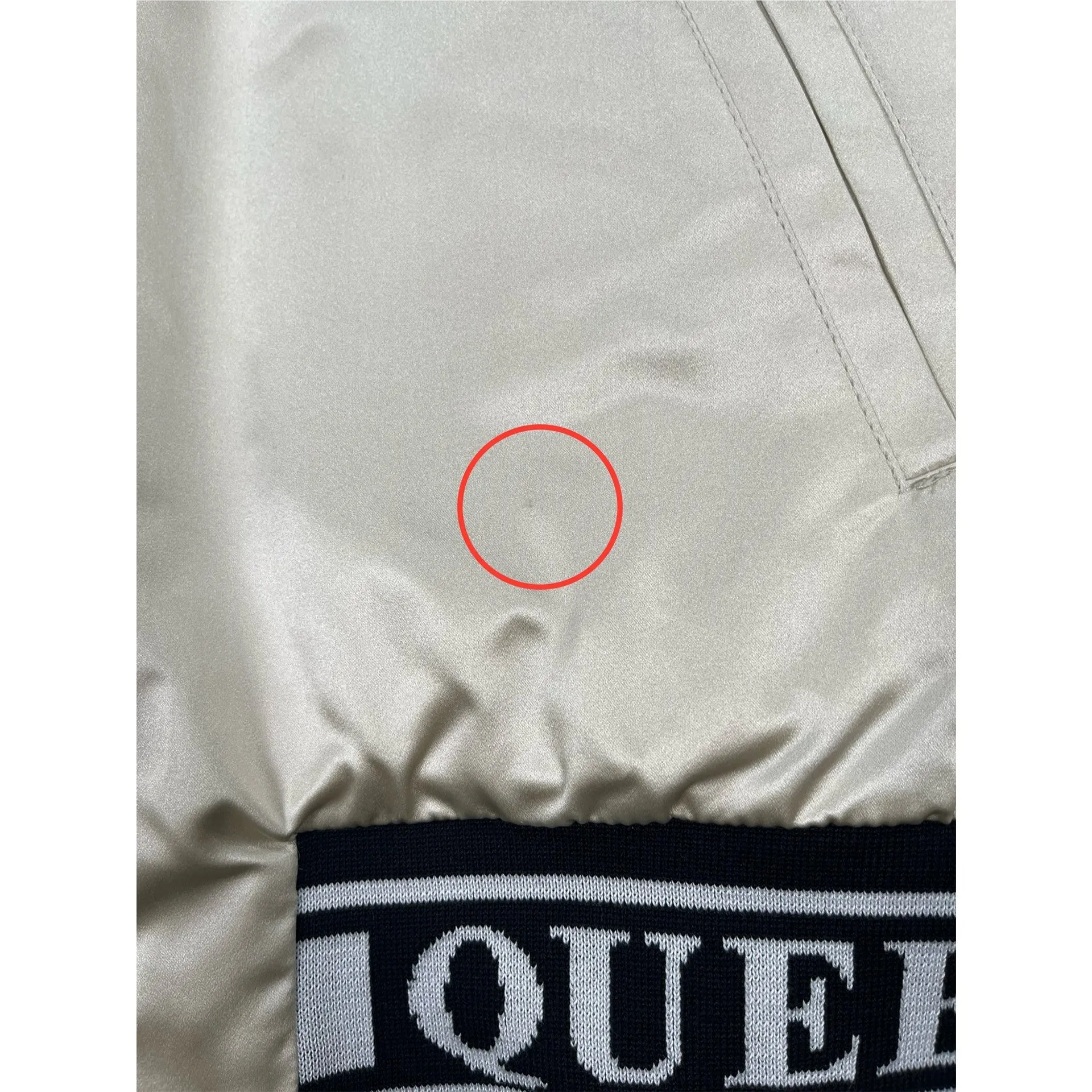 Dolce & Gabbana Mesh Silk Padded Jacket sold by Siebentaschen product image thumbnail 2