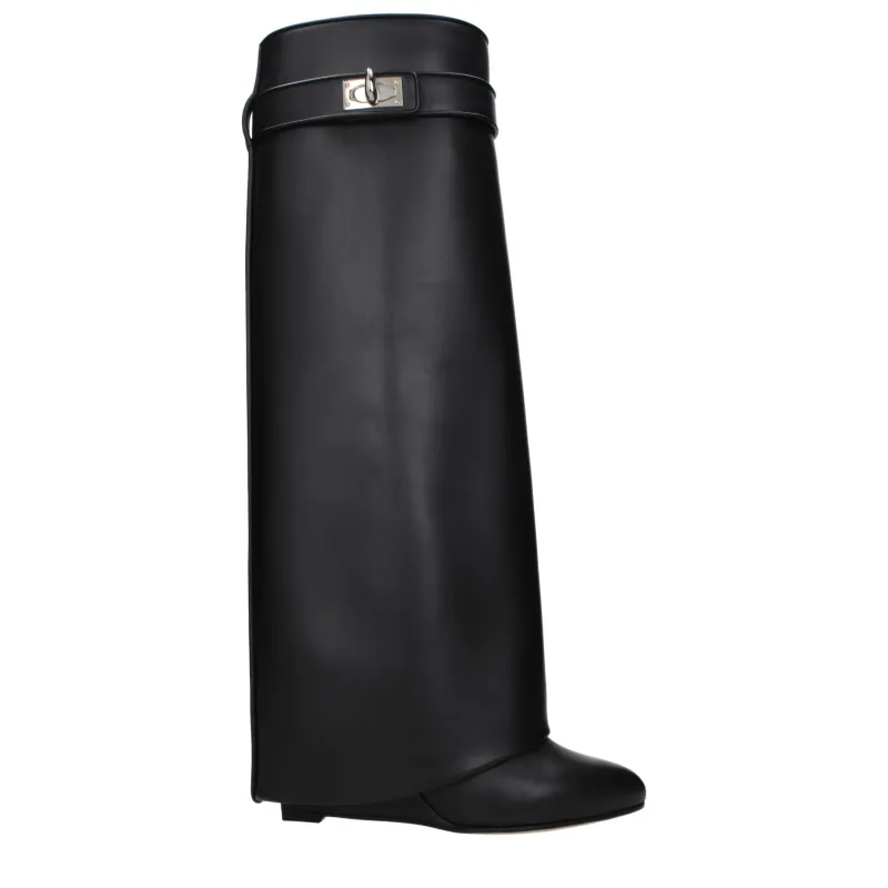 Givenchy Black Leather Boots sold by Siebentaschen