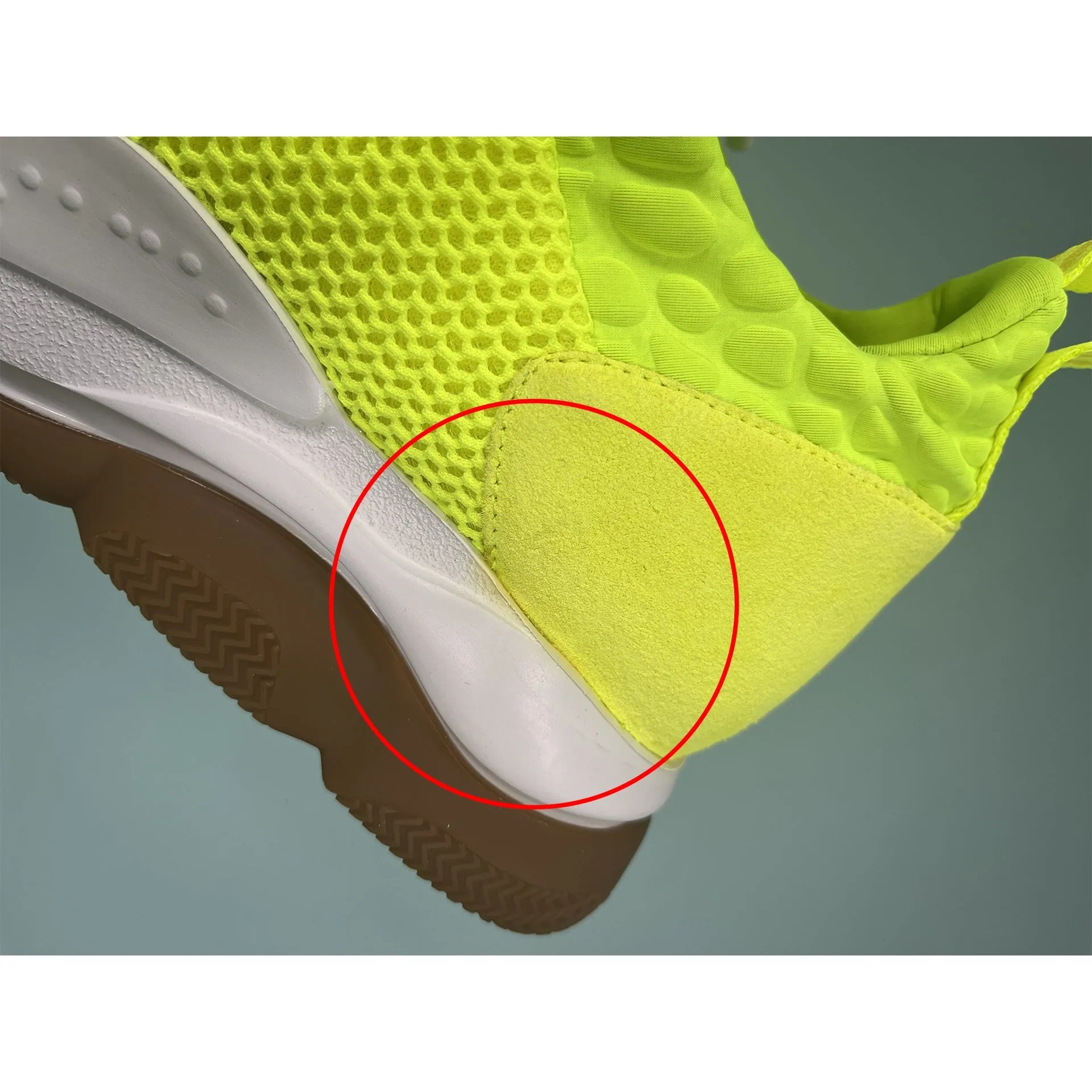 Versace Medusa Neon Sneakers sold by Siebentaschen product image thumbnail 5