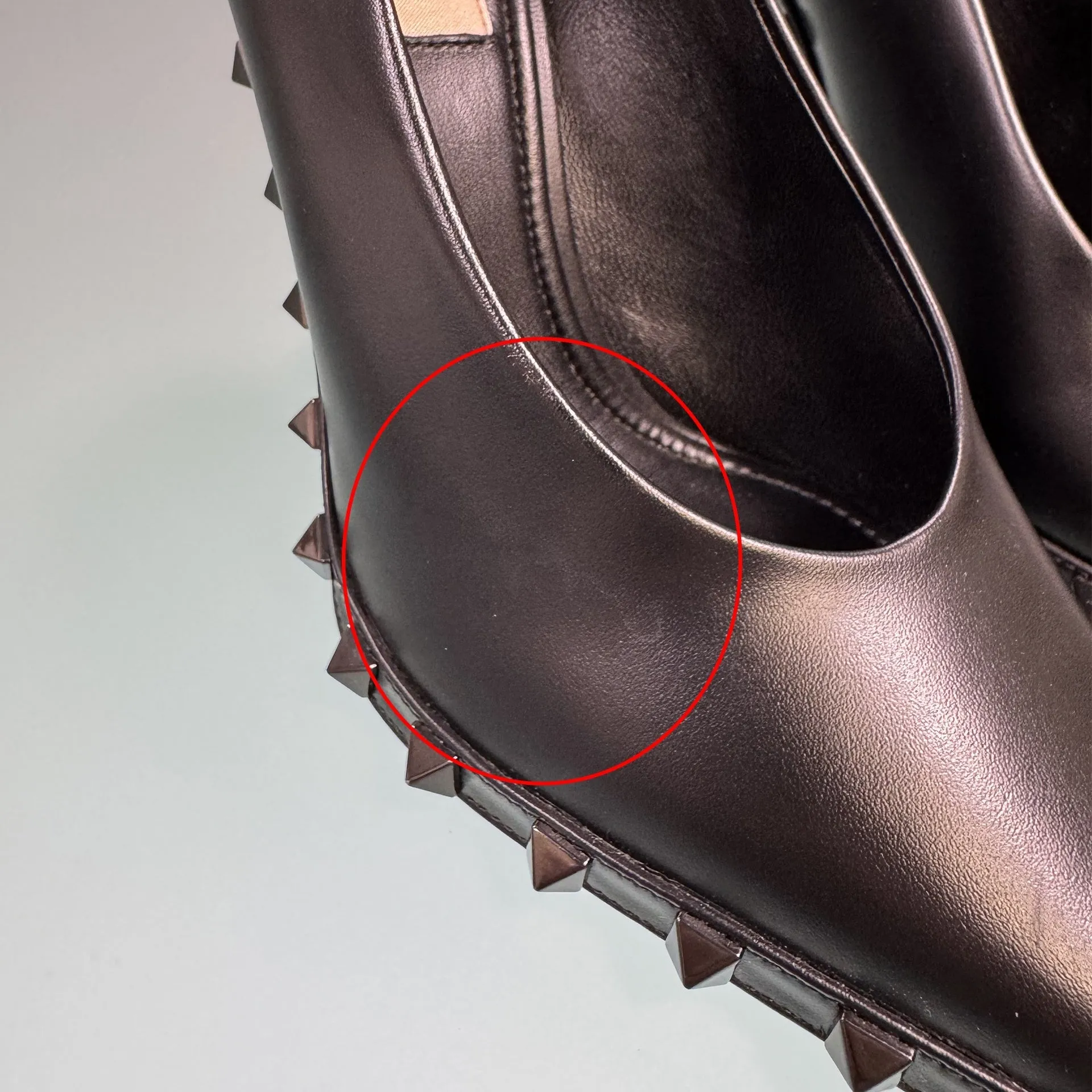 Valentino Garavani Rockstud Leather Pumps sold by Siebentaschen product image thumbnail 5