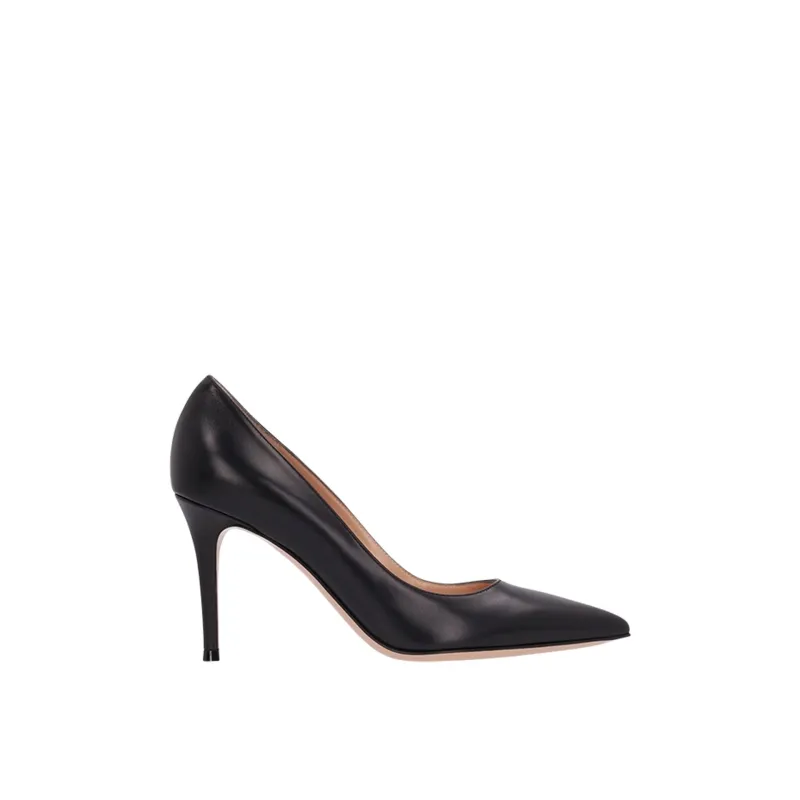 Gianvito Rossi Leather Pumps sold by Siebentaschen