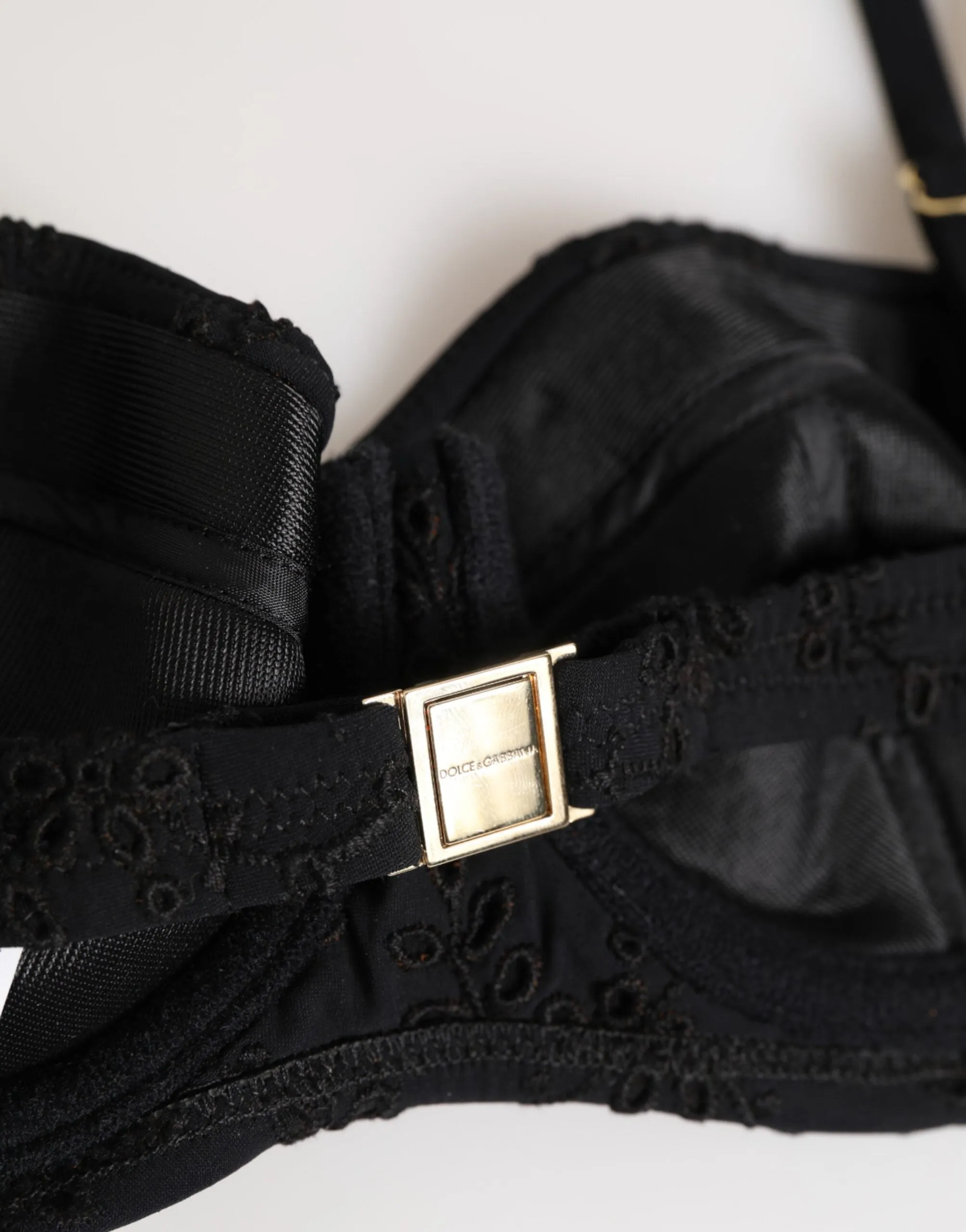 Dolce & Gabbana Black Polyester Embroidered Underwire Bra Underwear sold by Siebentaschen product image thumbnail 5