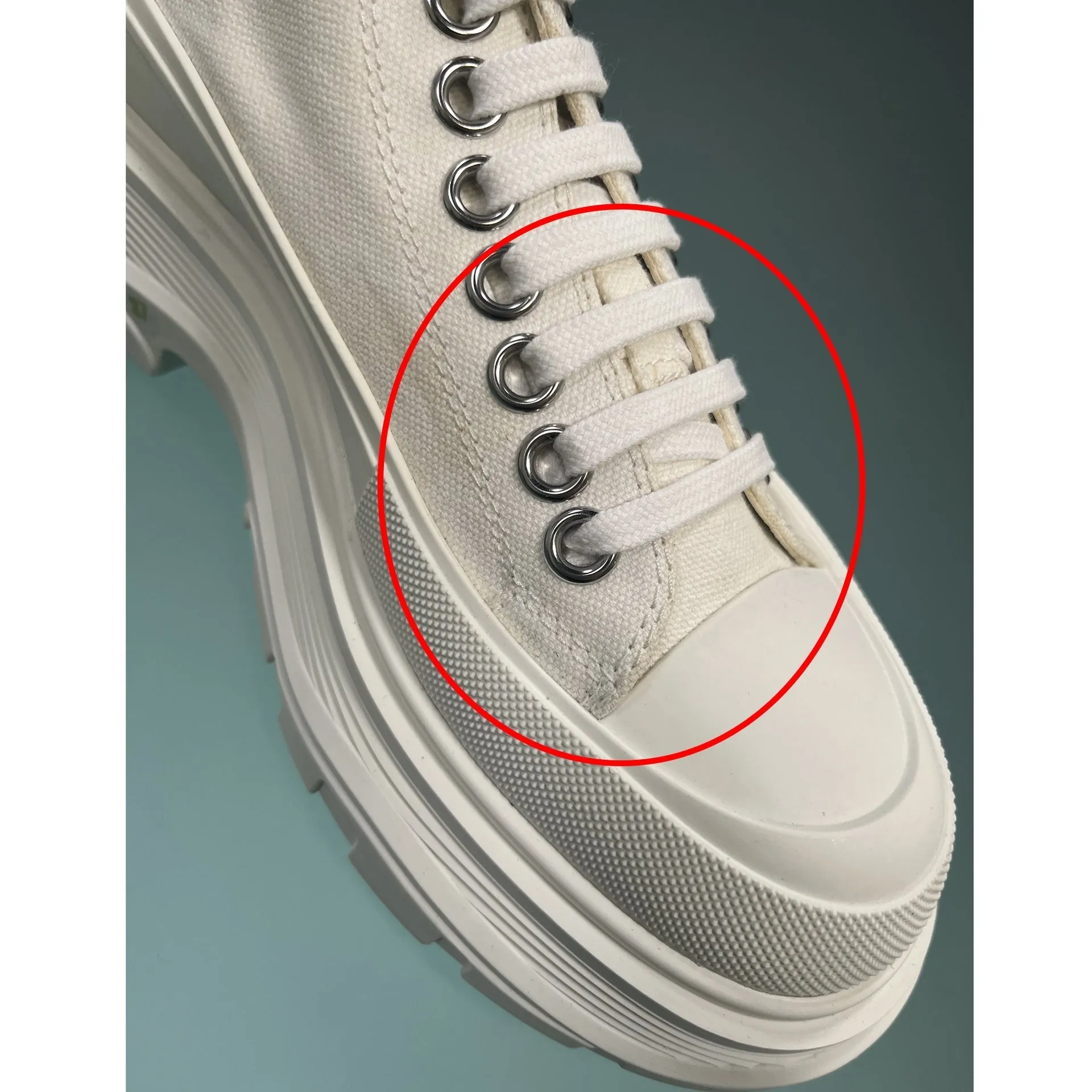 Alexander McQueen Tread Slick Sneakers sold by Siebentaschen product image thumbnail 5