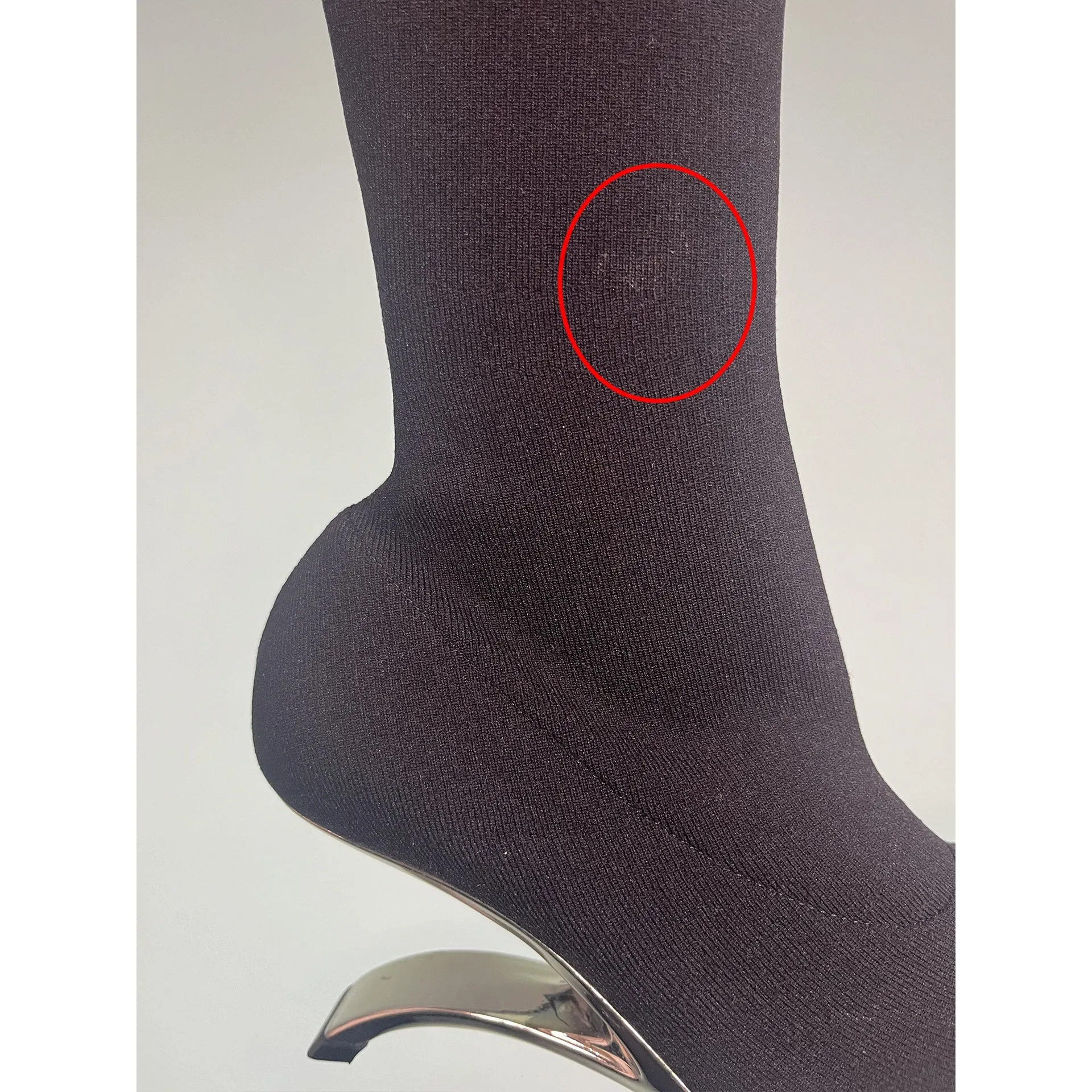 Alexander McQueen Stretch Boots sold by Siebentaschen product image thumbnail 4