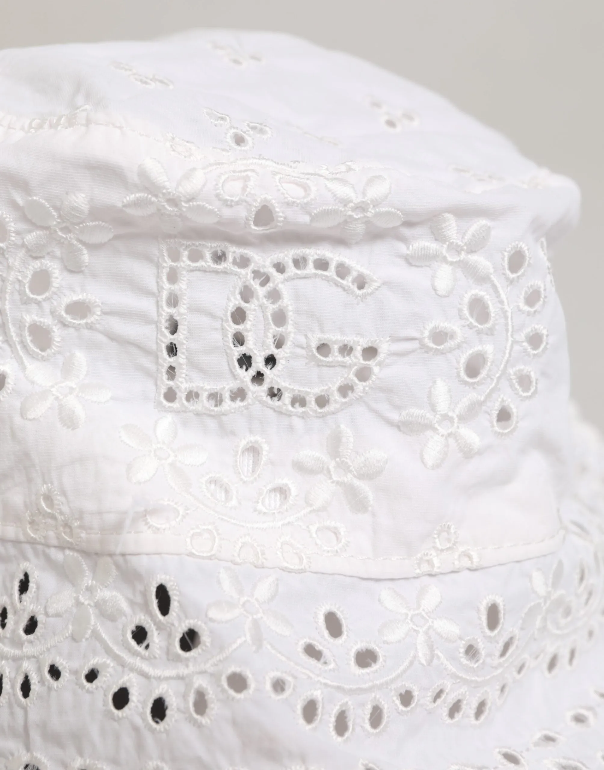 Dolce & Gabbana White Nylon Cut Out Bucket Logo Capello Hat sold by Siebentaschen product image thumbnail 3