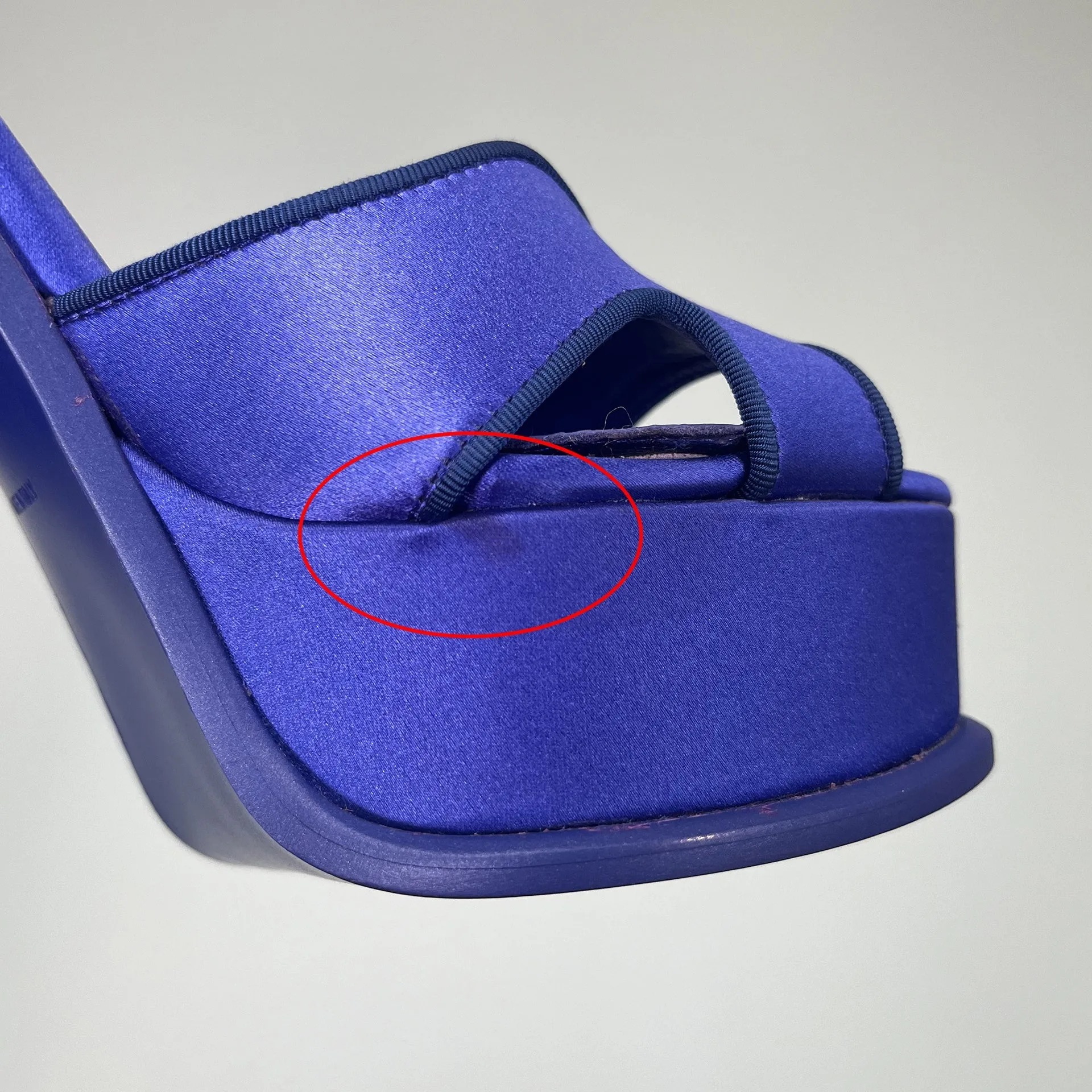 Alexander McQueen Butterfly Heeled Sandals sold by Siebentaschen product image thumbnail 5