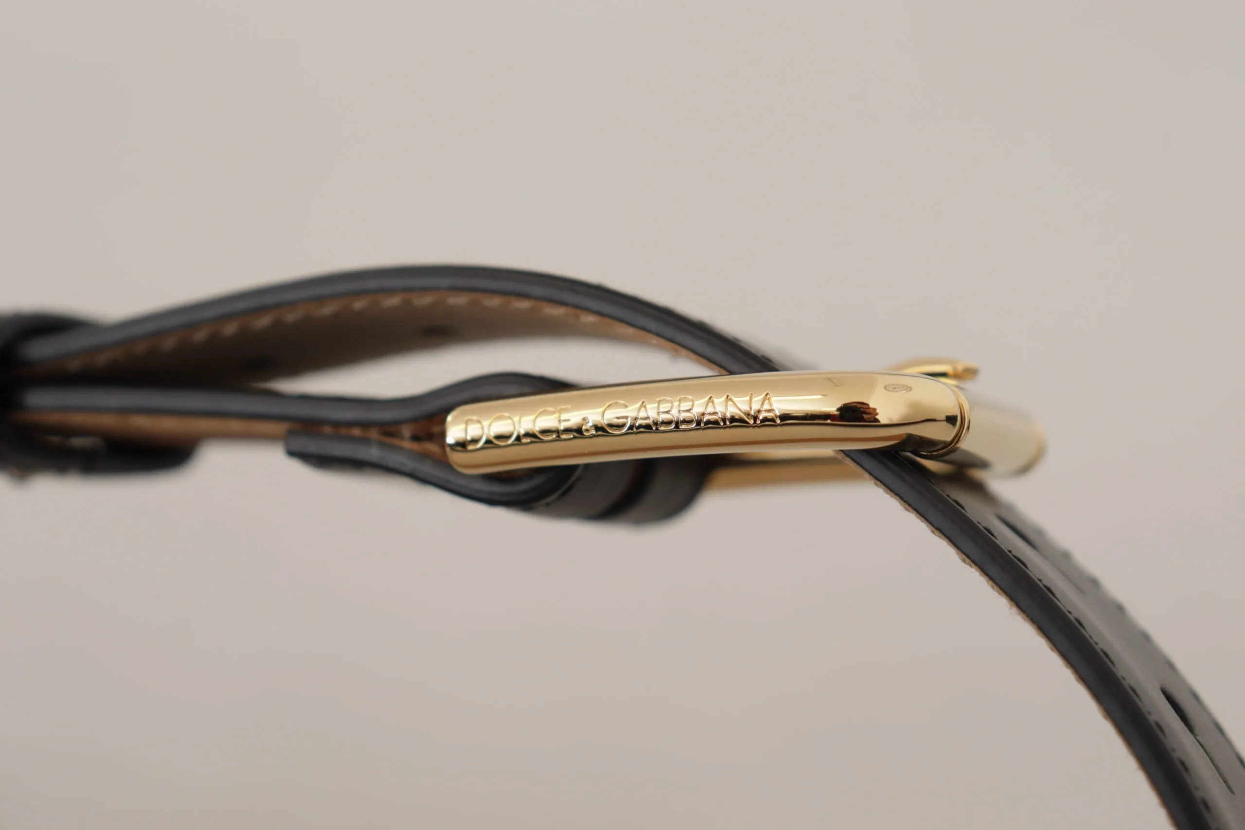 Dolce & Gabbana Black Solid Leather Classic Gold Waist Buckle Belt sold by Siebentaschen product image thumbnail 5