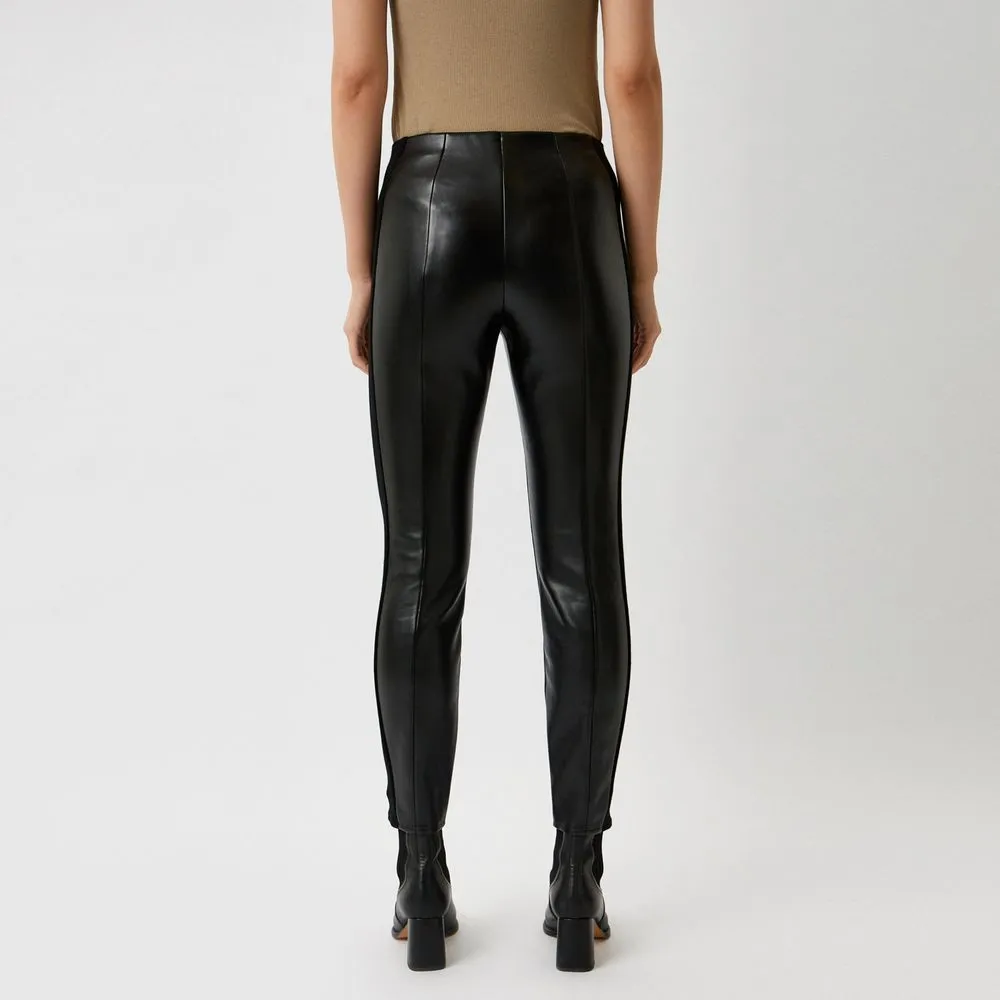 Patrizia Pepe Black Polyethylene Legging sold by Siebentaschen product image thumbnail 4