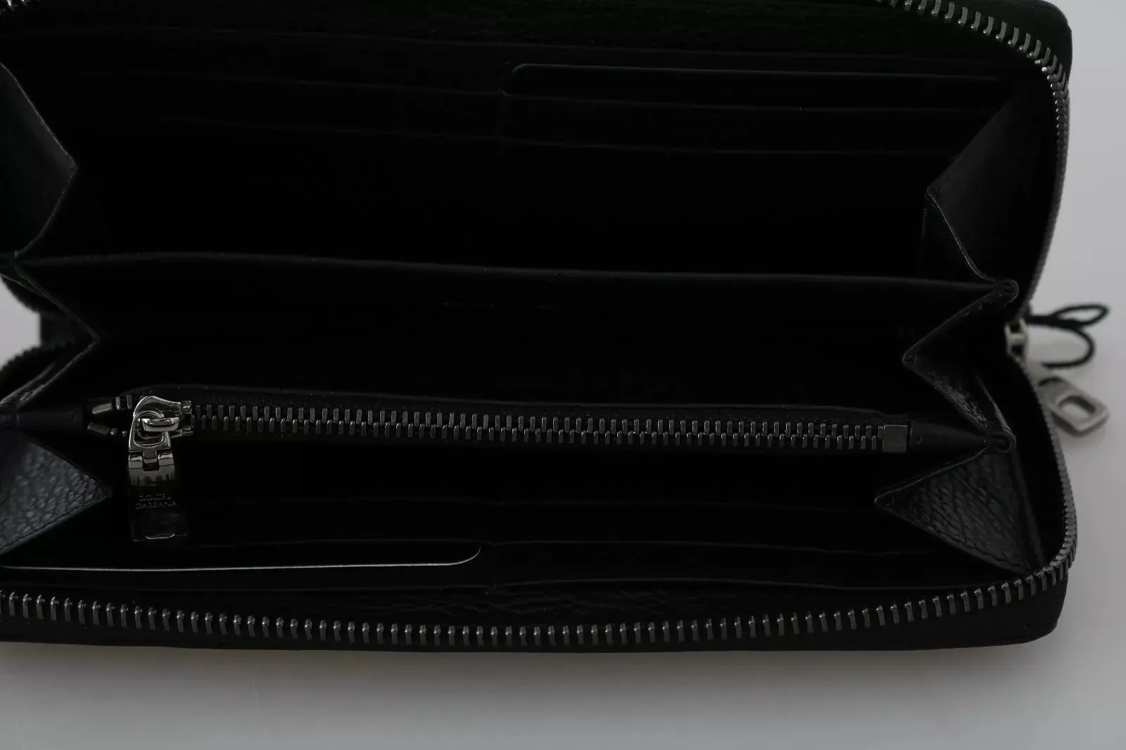 Dolce & Gabbana Black Leather #DGFAMILY Zipper Continental Mens Wallet sold by Siebentaschen product image thumbnail 5