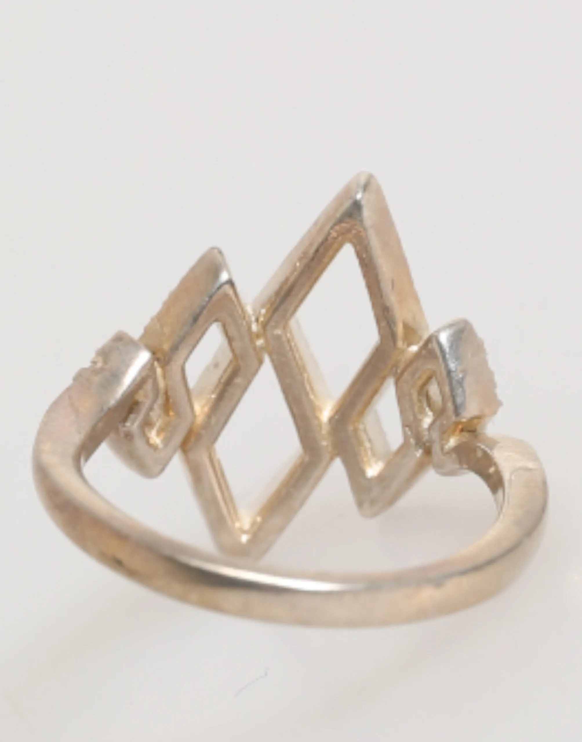 Nialaya Geometric Diamond Shape Pave CZ Crystal Jewelry Ring sold by Siebentaschen product image thumbnail 4