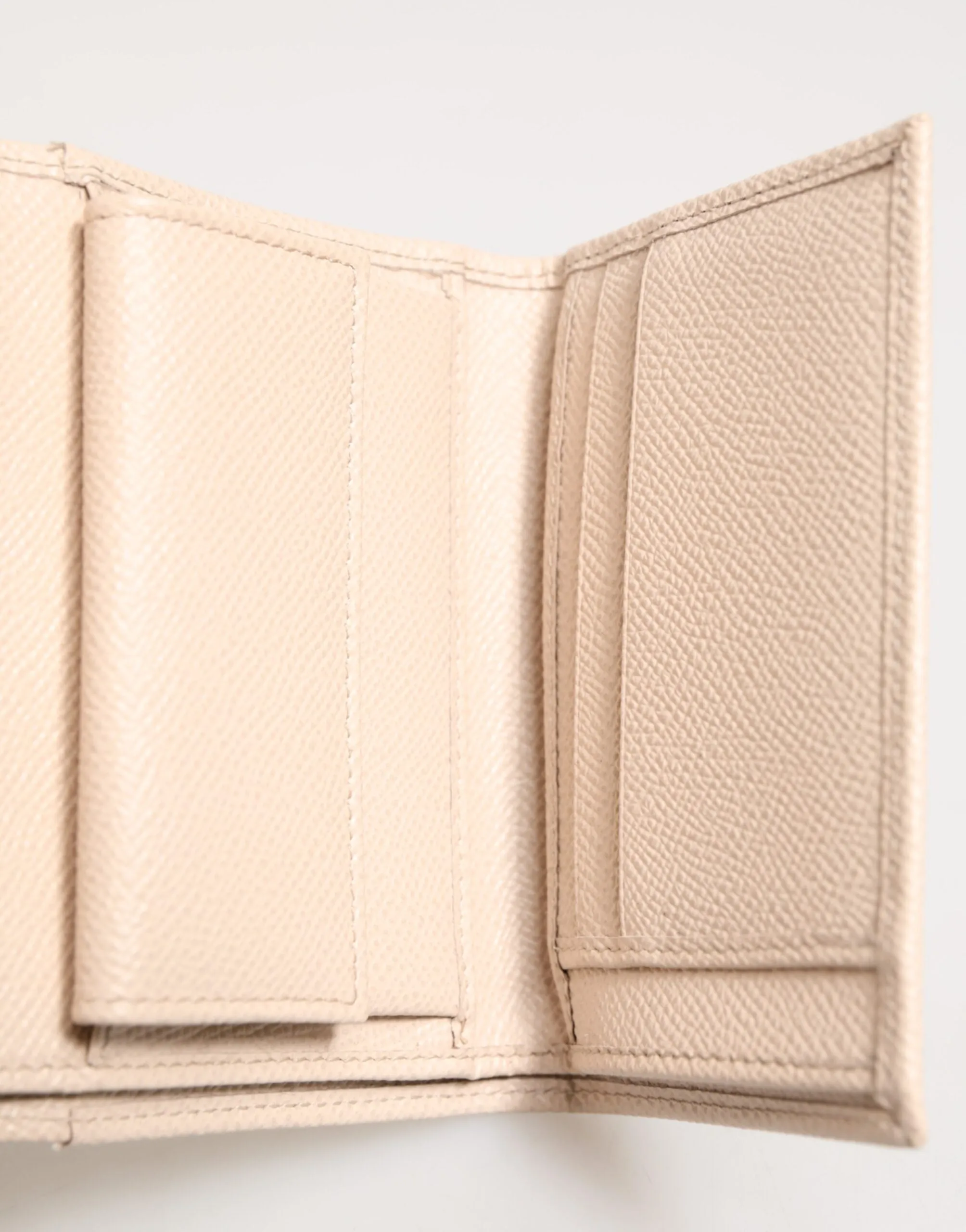 Dolce & Gabbana Light Pink Calf Leather DG Logo French Flap Wallet sold by Siebentaschen product image thumbnail 5