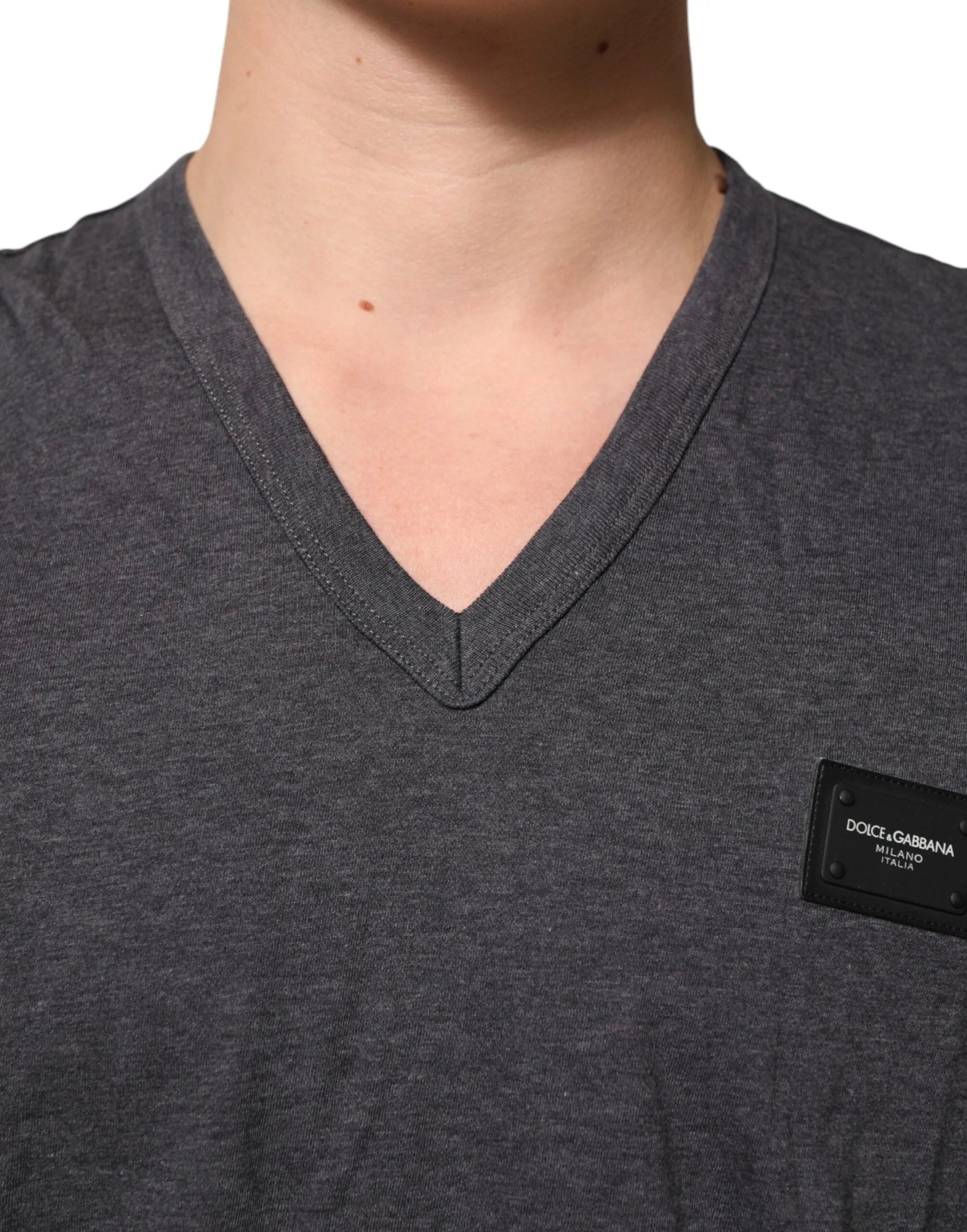 Dolce & Gabbana Grey Cotton V-Neck Logo Plaque Melange T-Shirt sold by Siebentaschen product image thumbnail 5