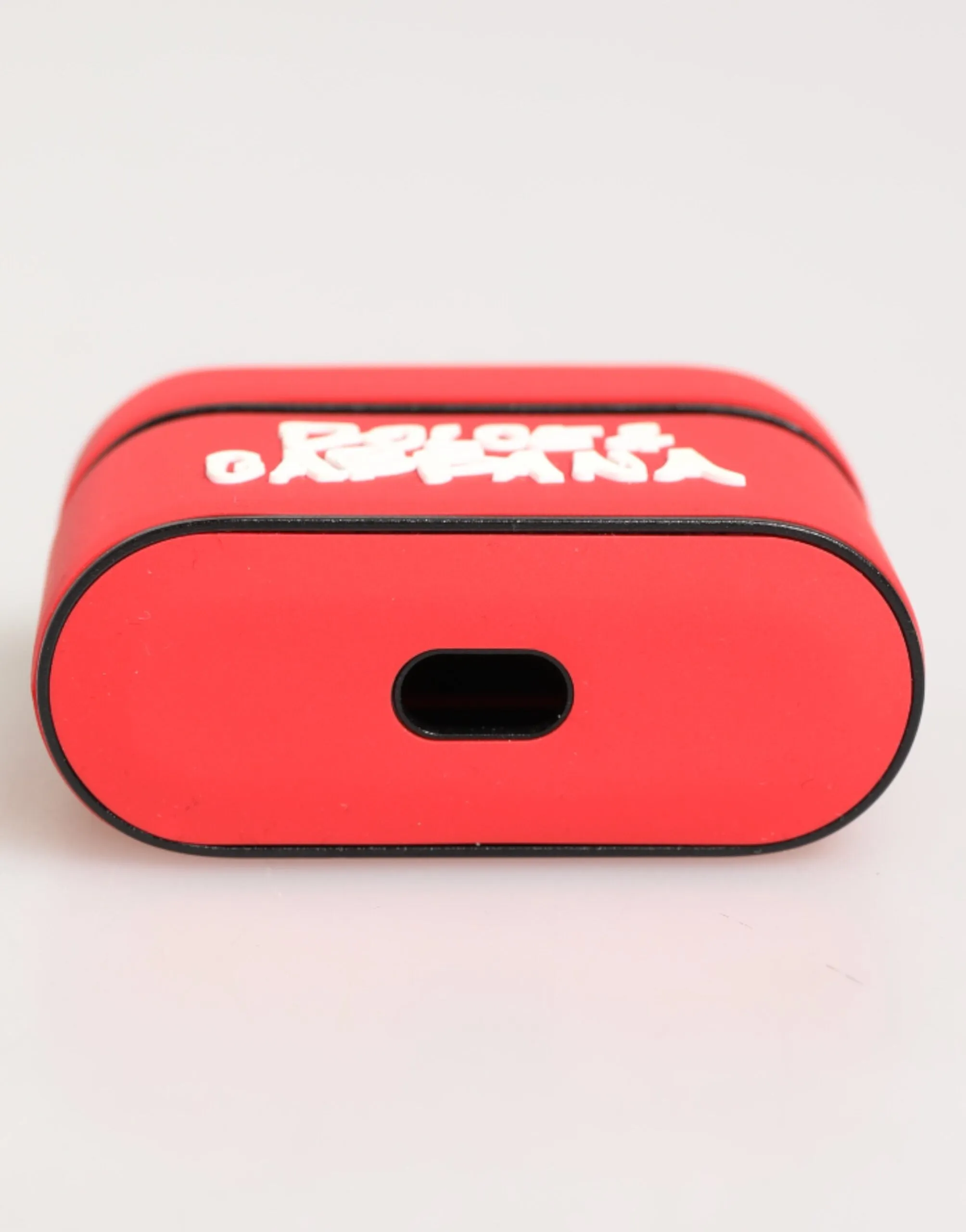 Dolce & Gabbana Red PVC DG Logo Embossed Men Flip Holder Airpods Case sold by Siebentaschen product image thumbnail 5