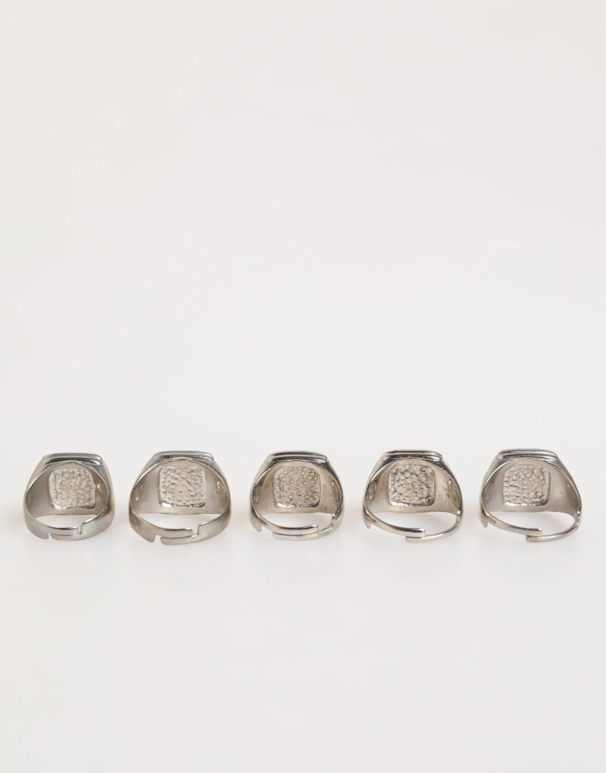 Dolce & Gabbana Silver Tone Brass Lettering Set 5 Pieces Adjustable Ring sold by Siebentaschen product image thumbnail 5