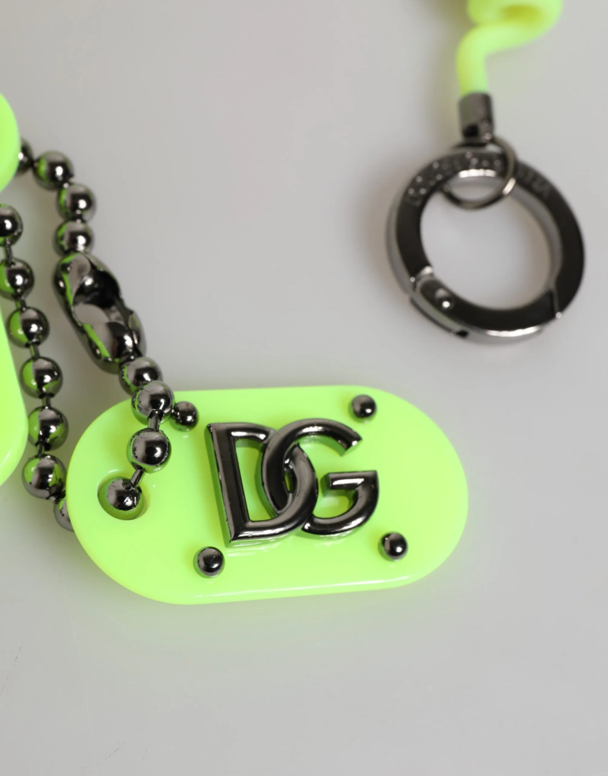 Dolce & Gabbana Green Springy Key Holder DG Logo Men's Keychain sold by Siebentaschen product image thumbnail 3