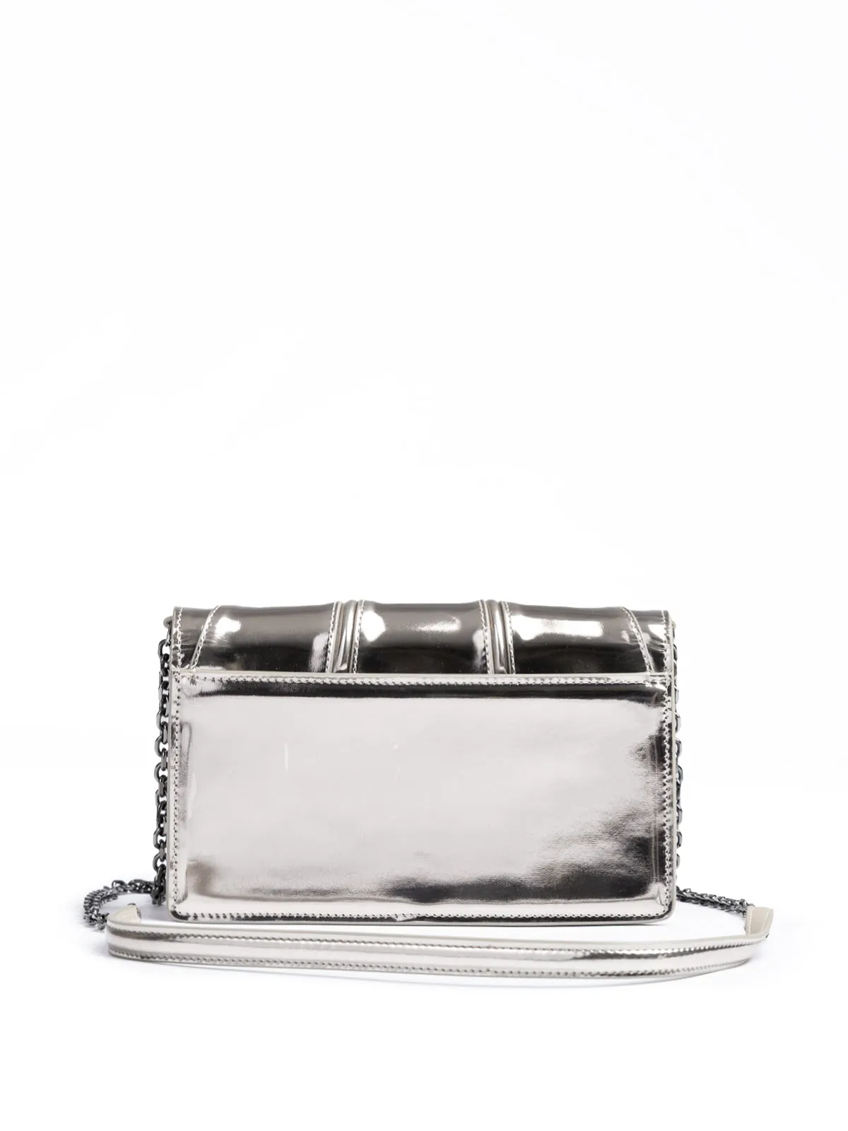 Ferrari Metal Silver GT patent leather bag with chain sold by Siebentaschen product image thumbnail 3
