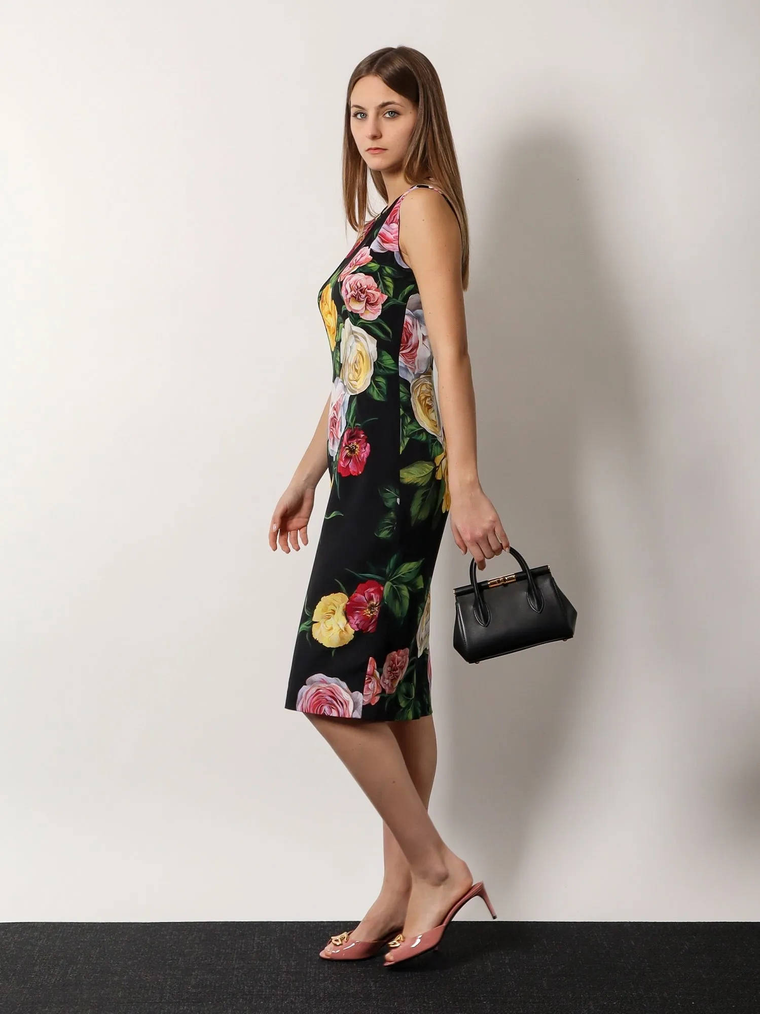 Dolce & Gabbana Marlene leather handbag with logo print sold by Siebentaschen product image thumbnail 2