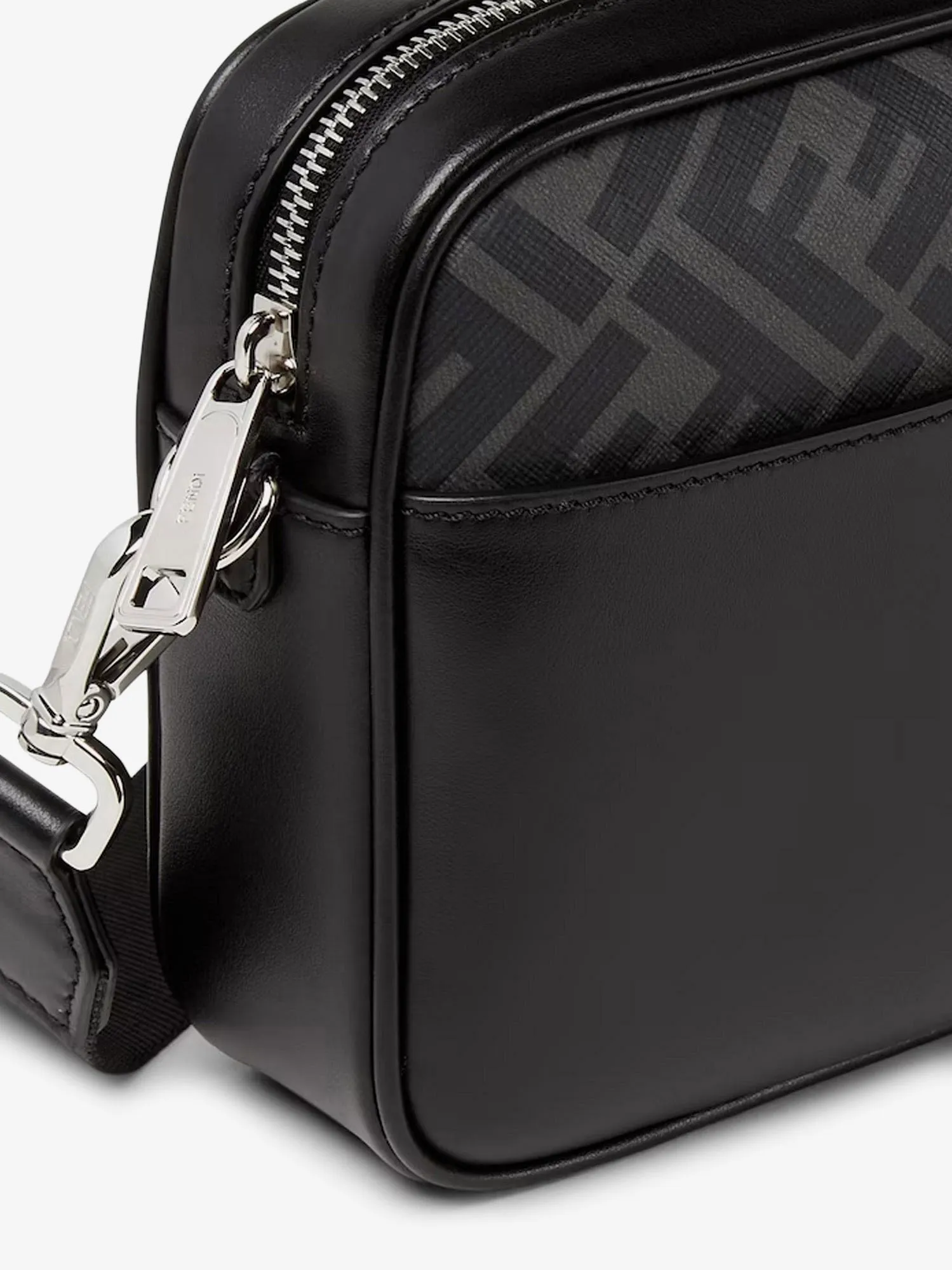 Fendi Camera Case Squared FF crossbody bag sold by Siebentaschen product image thumbnail 5