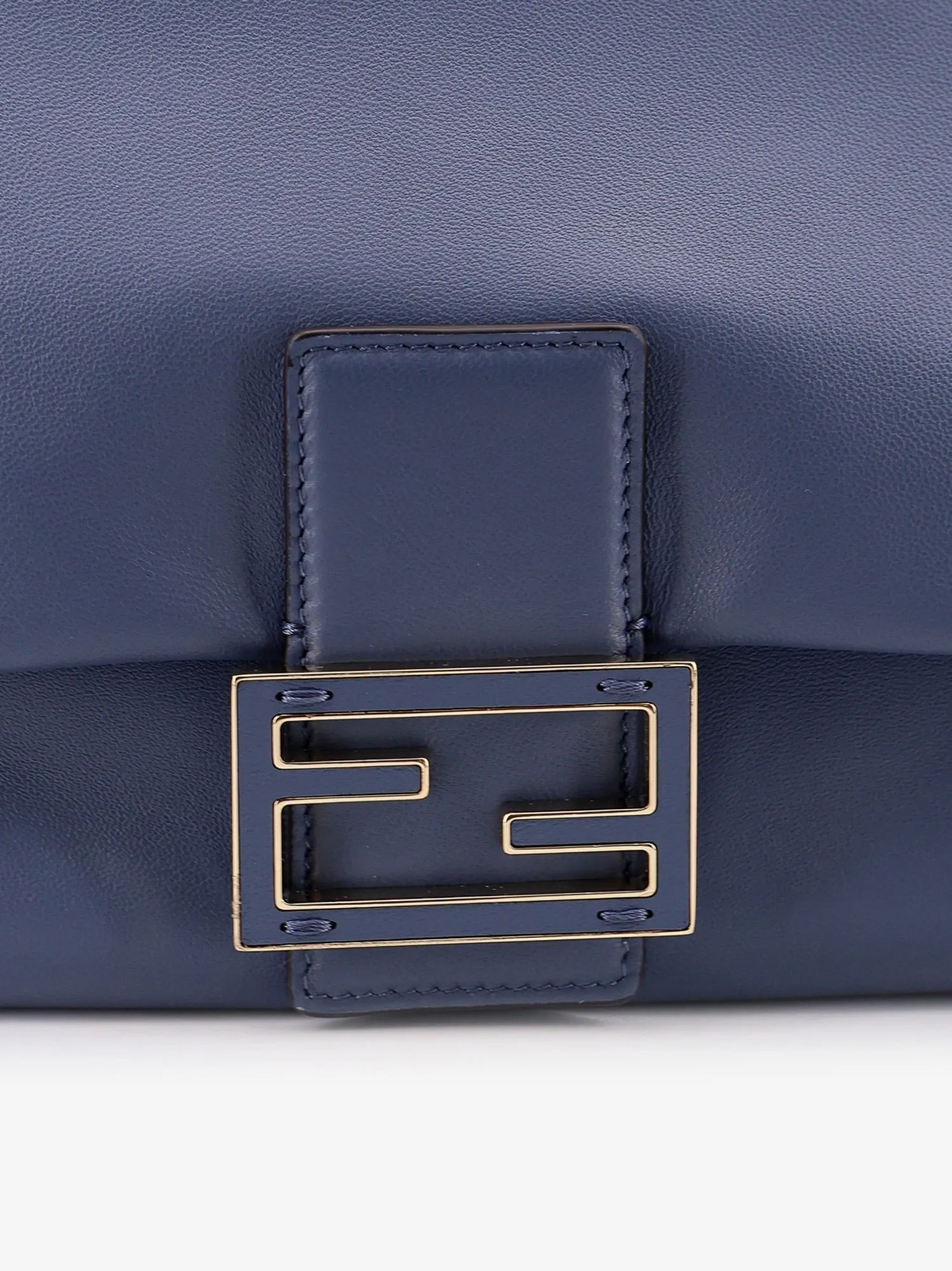 Fendi Mamma Baguette Small leather crossbody bag sold by Siebentaschen product image thumbnail 5