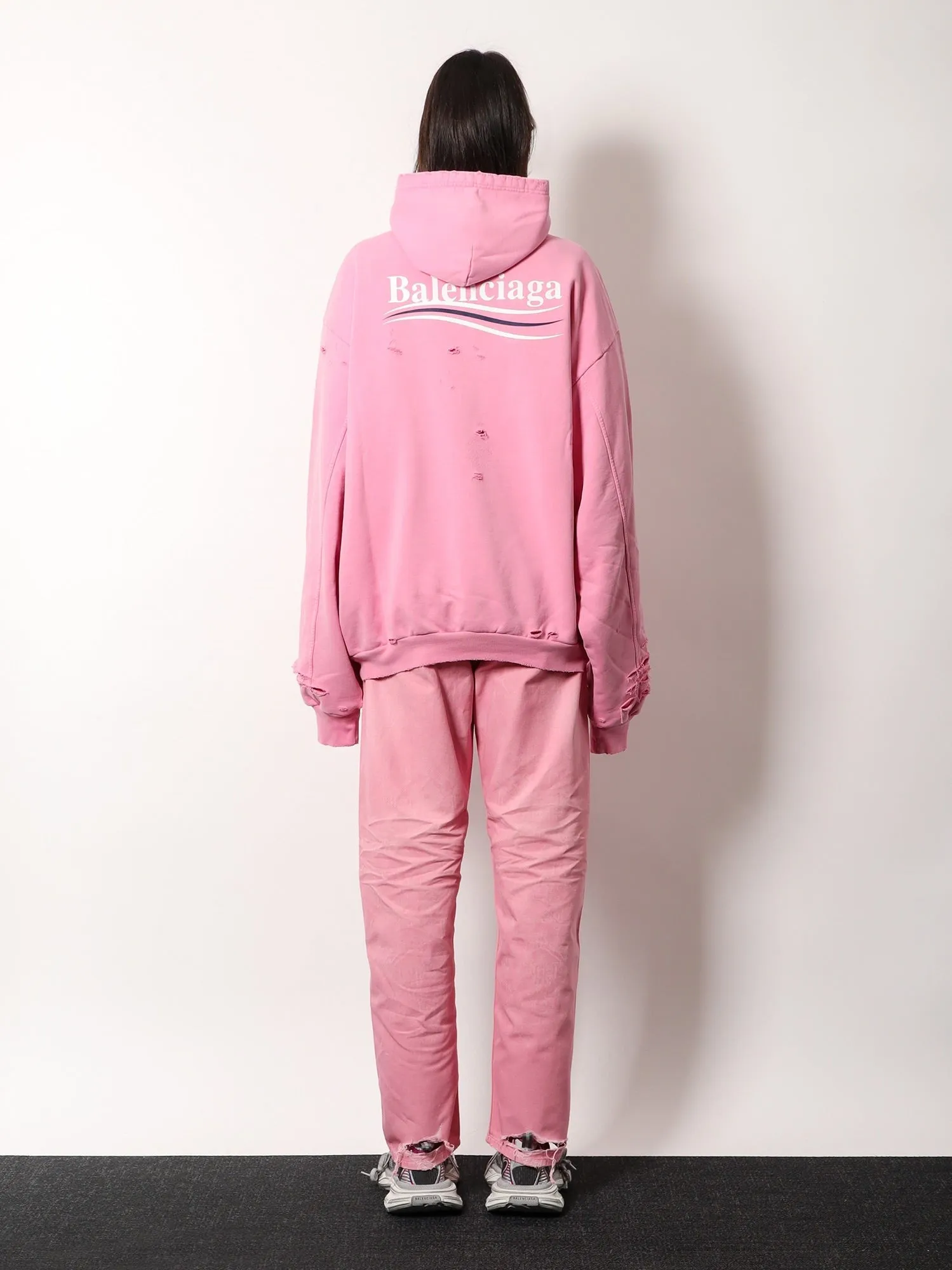 Balenciaga Destroyed finish cotton sweatshirt sold by Siebentaschen product image thumbnail 3