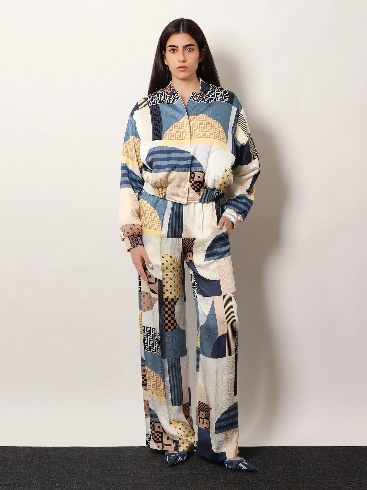 Fendi Patchwork silk trousers sold by Siebentaschen product image thumbnail 2