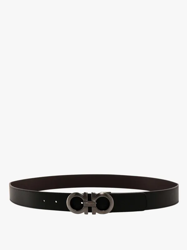Ferragamo Leather belt sold by Siebentaschen