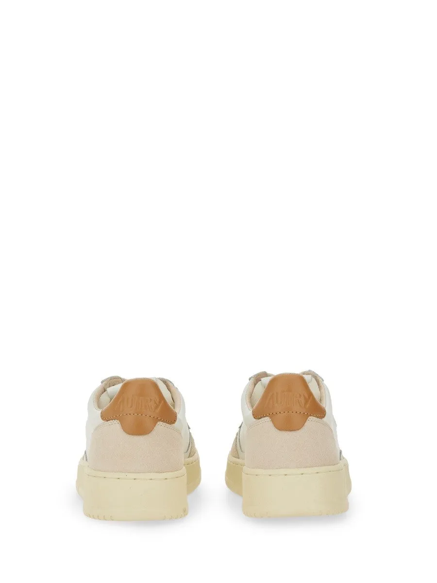 Autry "MEDALIST LOW" SNEAKER sold by Siebentaschen product image thumbnail 4