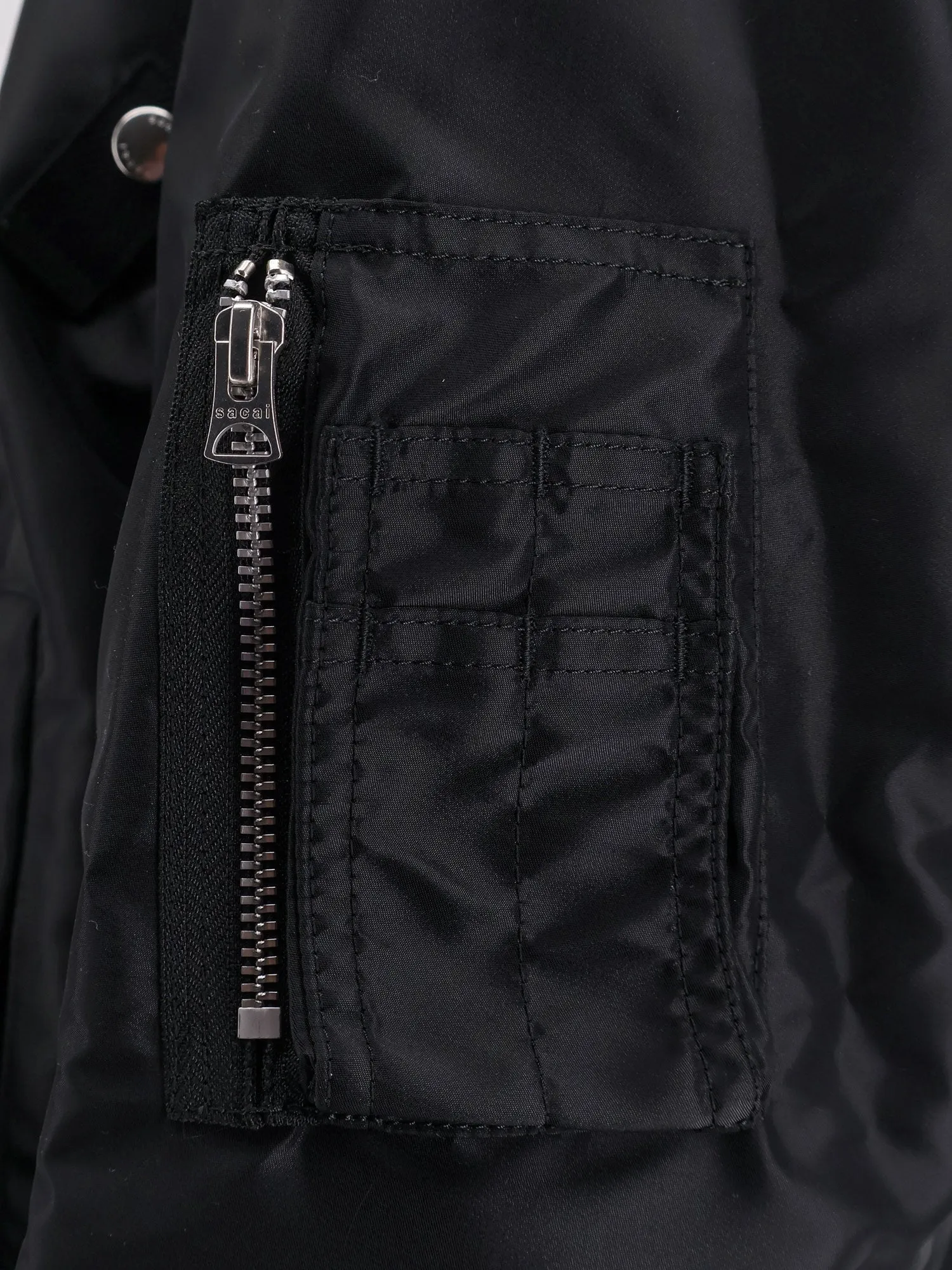 SACAI Nylon bomber jacket sold by Siebentaschen product image thumbnail 3