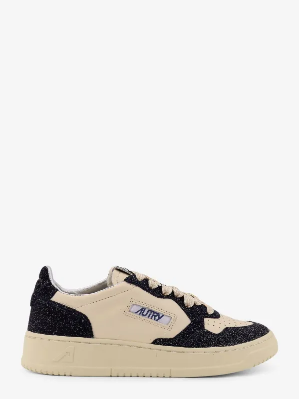 Autry Medalist Low leather low-top sneakers sold by Siebentaschen
