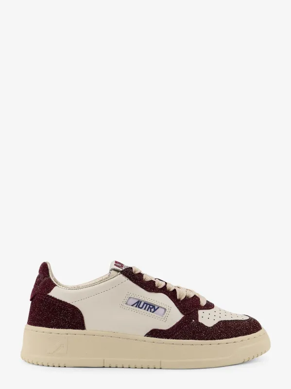Autry Medalist Low leather low-top sneakers sold by Siebentaschen