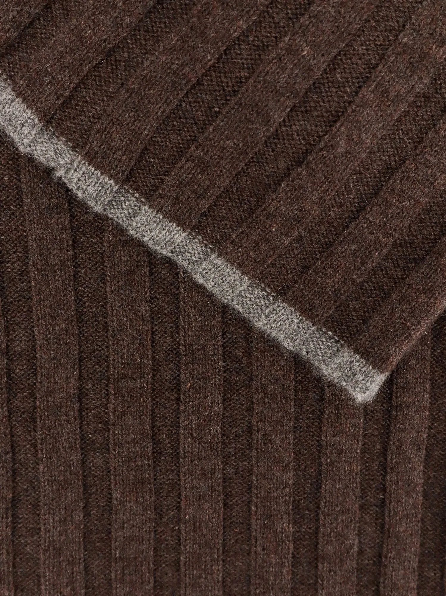 Brunello Cucinelli Cashmere scarf sold by Siebentaschen product image thumbnail 3