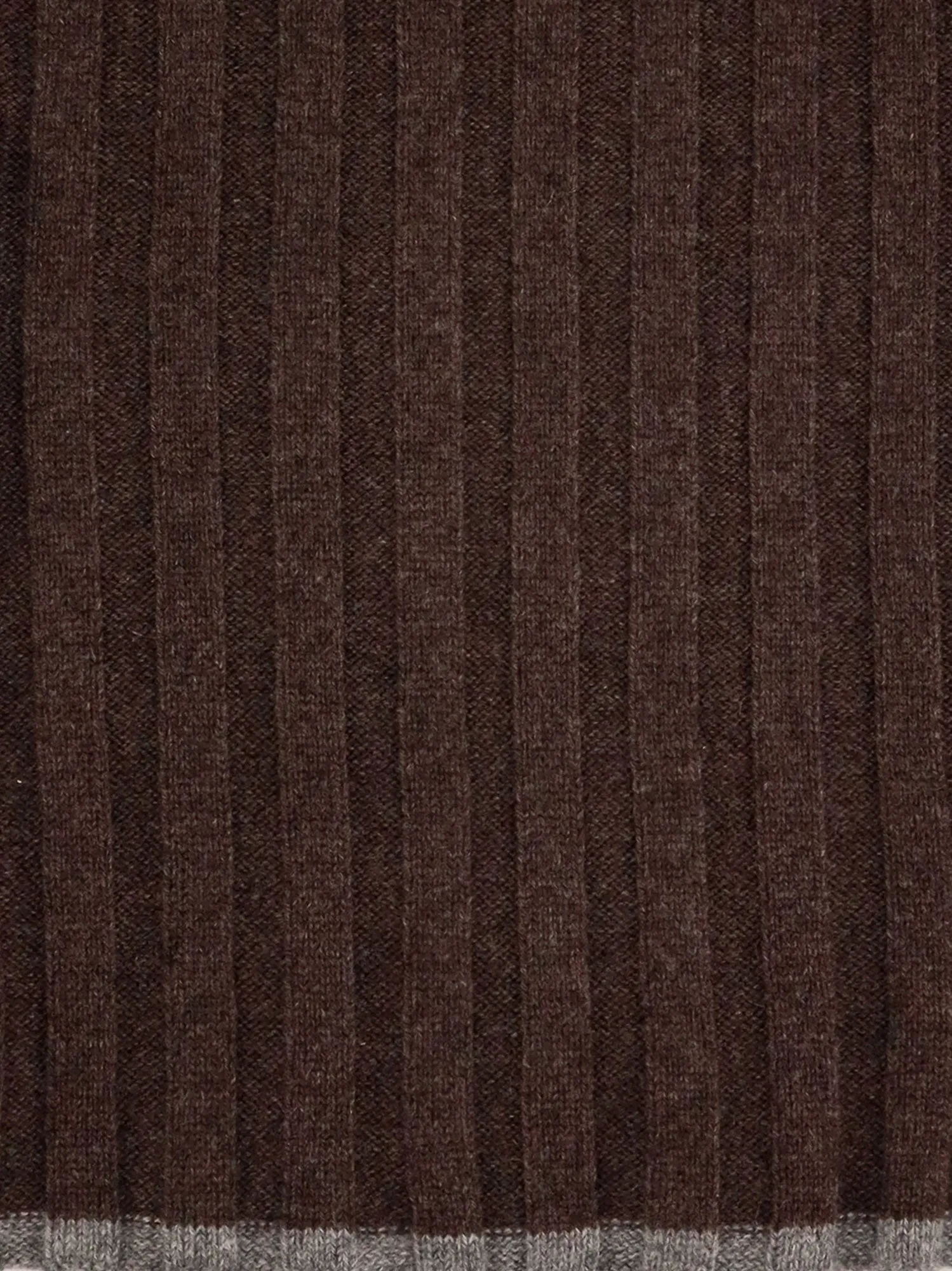 Brunello Cucinelli Cashmere scarf sold by Siebentaschen product image thumbnail 2