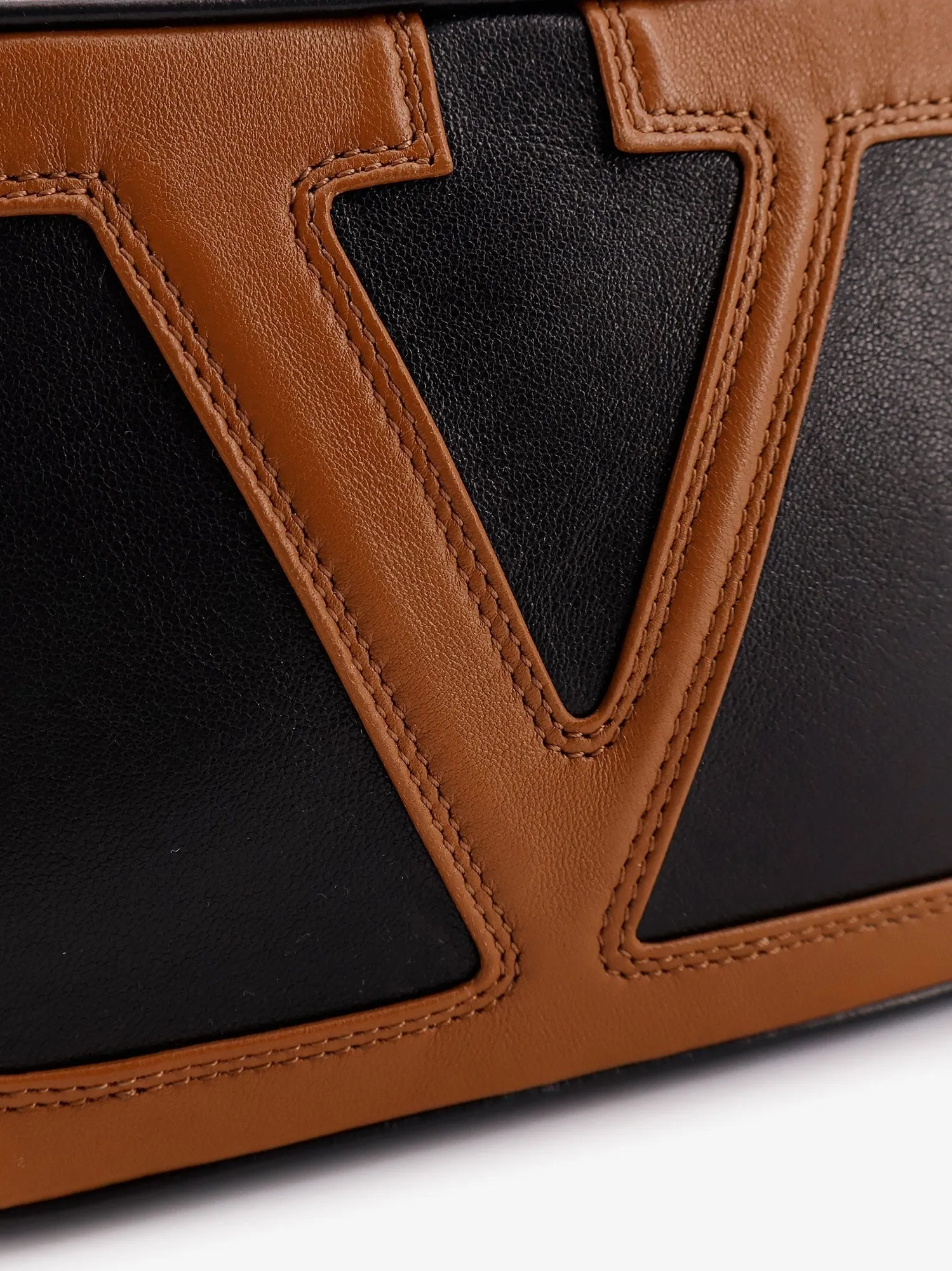 Valentino Garavani Valentino Garavani Viva Superstar leather belt bag sold by Siebentaschen product image thumbnail 5