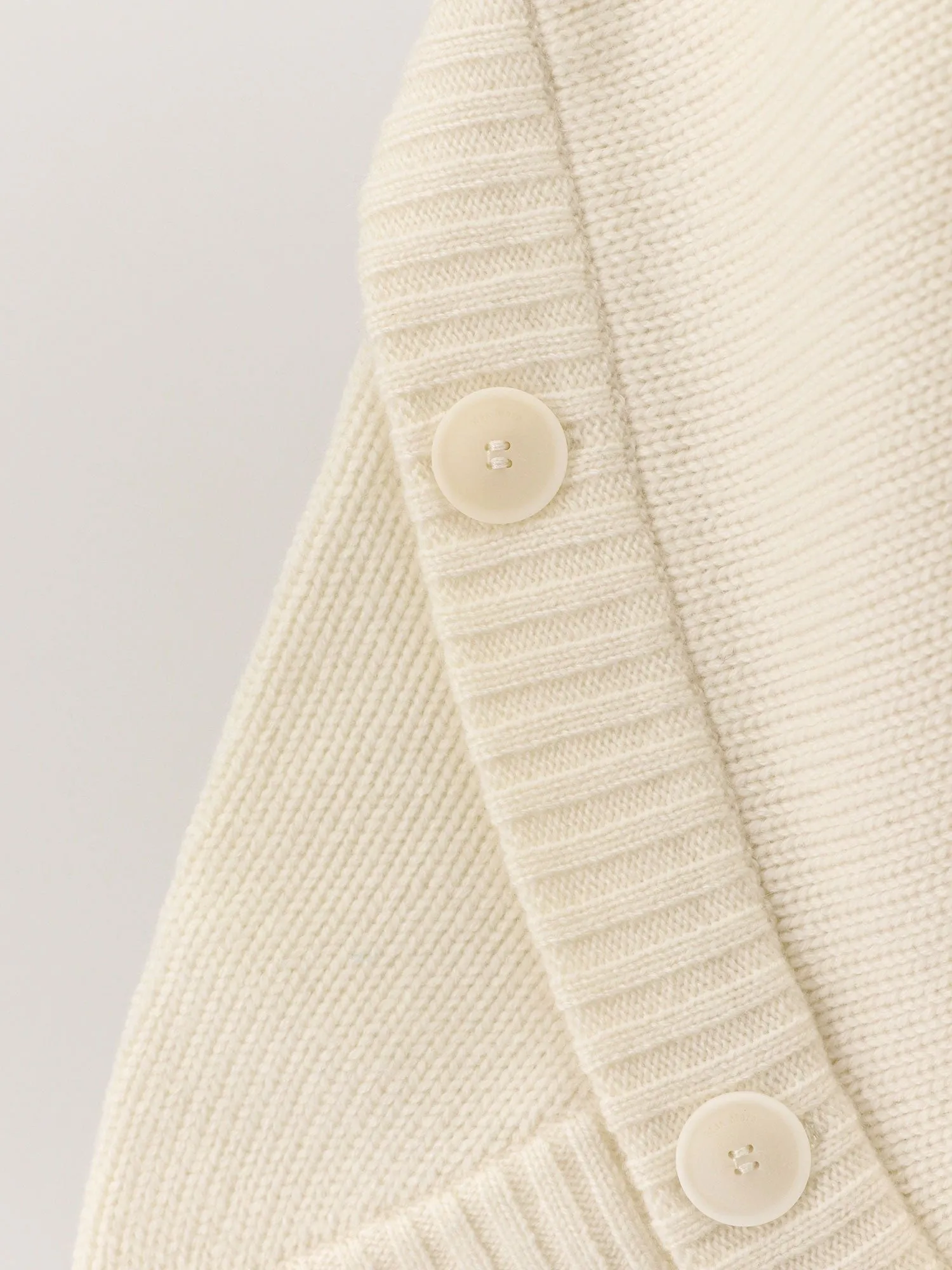 Max Mara Vals wool and cashmere cardigan sold by Siebentaschen product image thumbnail 3