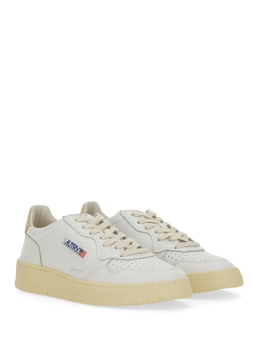 Autry "MEDALIST" LOW SNEAKER sold by Siebentaschen product image thumbnail 3